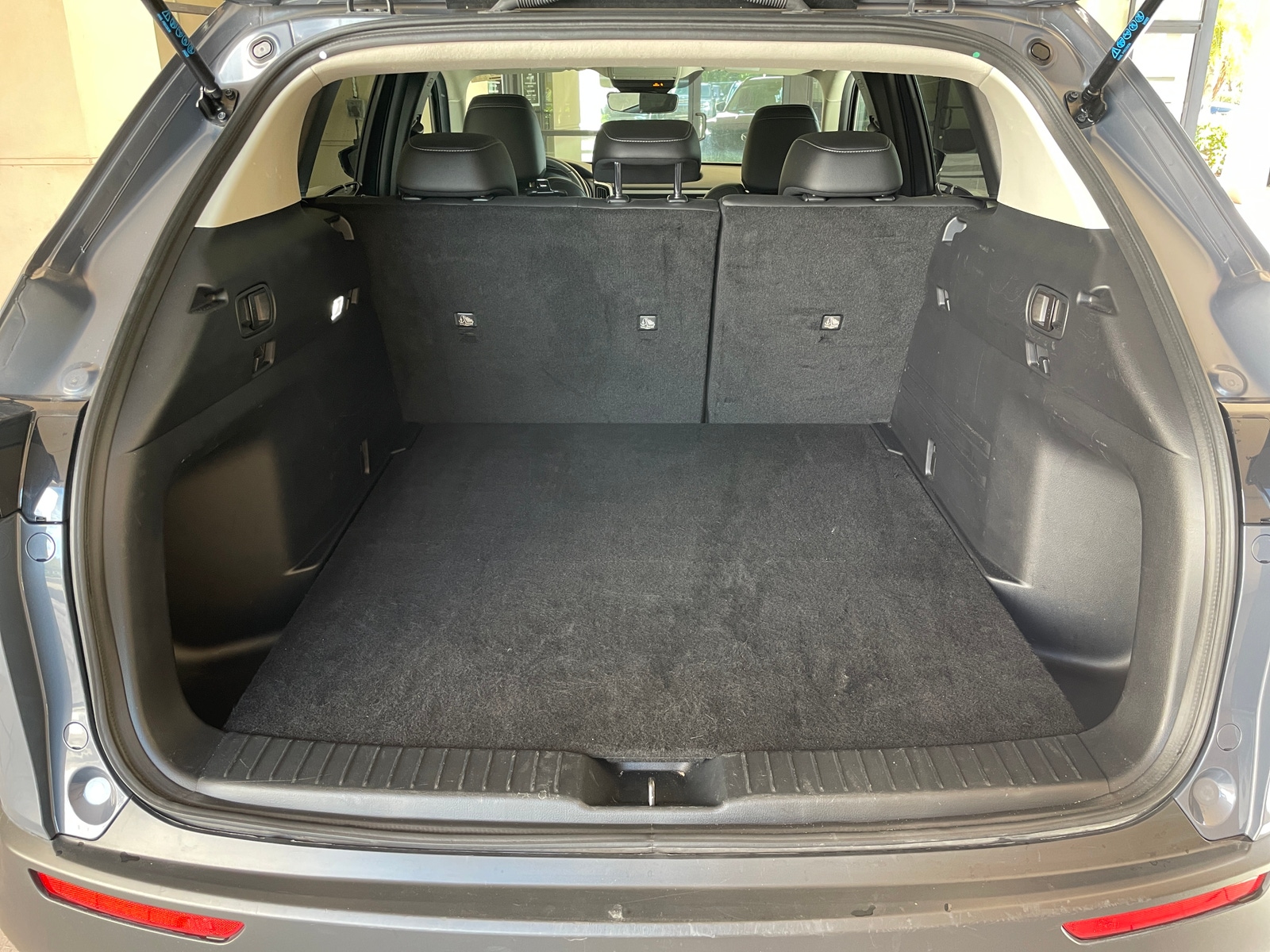 Thumbnail: 2025 Mazda CX-50 - 6