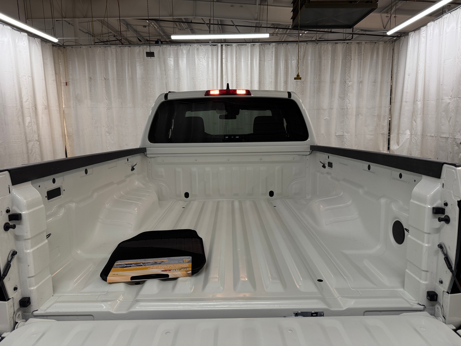 Thumbnail: 2025 Nissan Frontier - 7