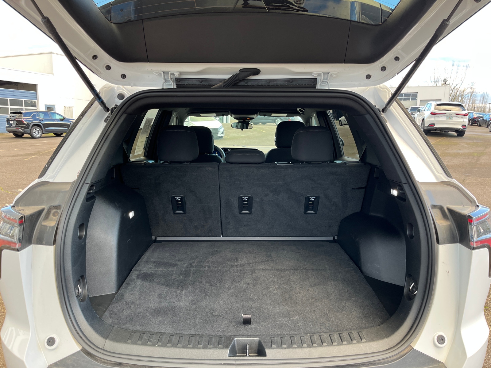 Thumbnail: 2025 Chevrolet Equinox - 6