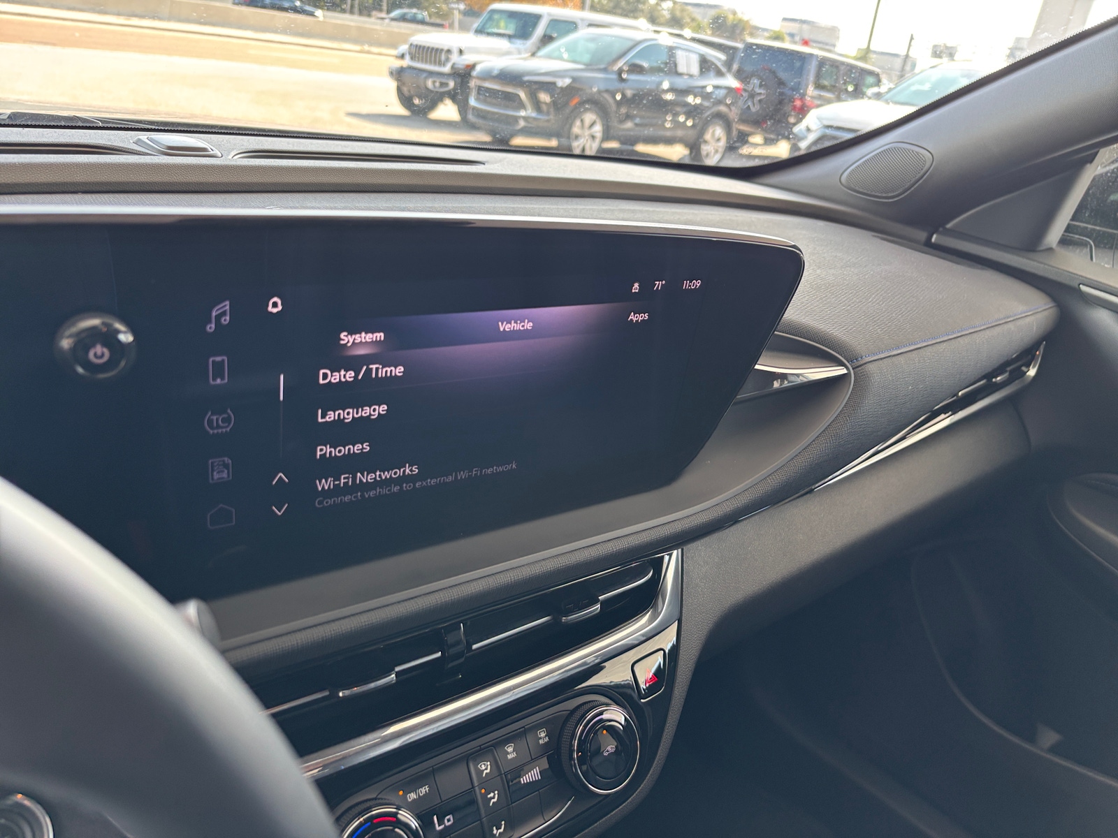 Thumbnail: 2025 Buick Envista - 4