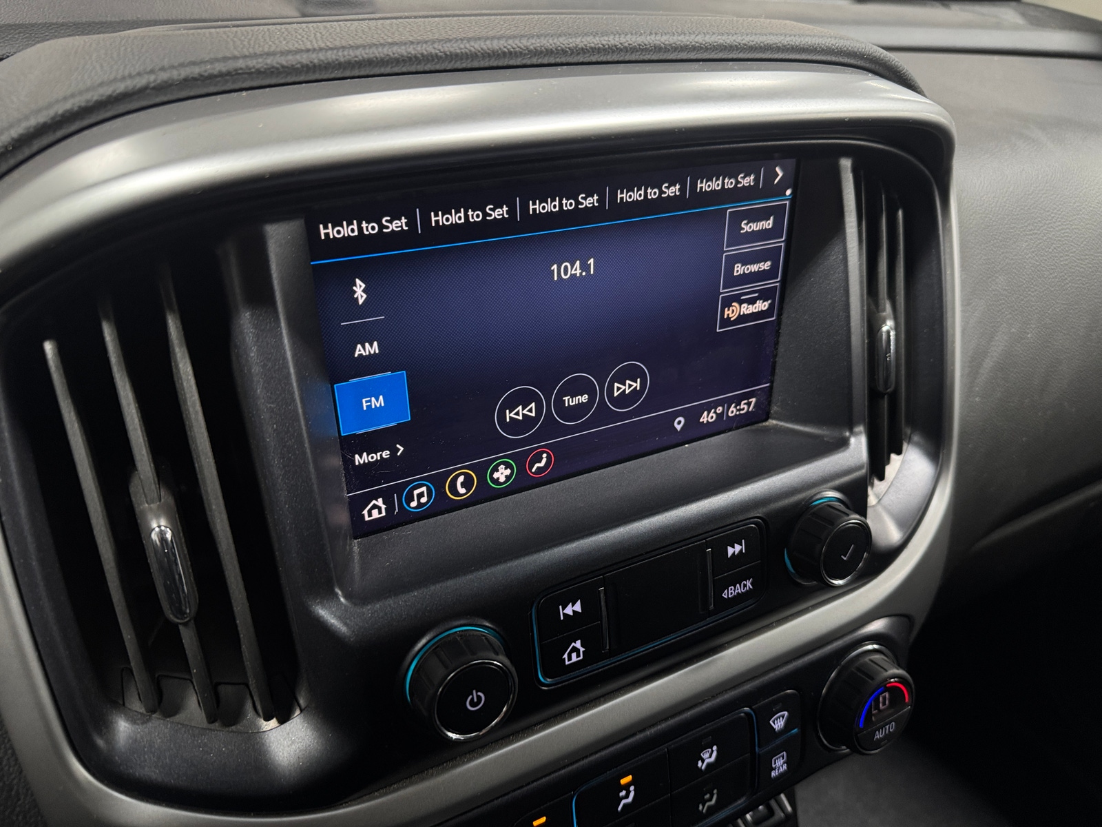 Thumbnail: 2019 Chevrolet Colorado - 3