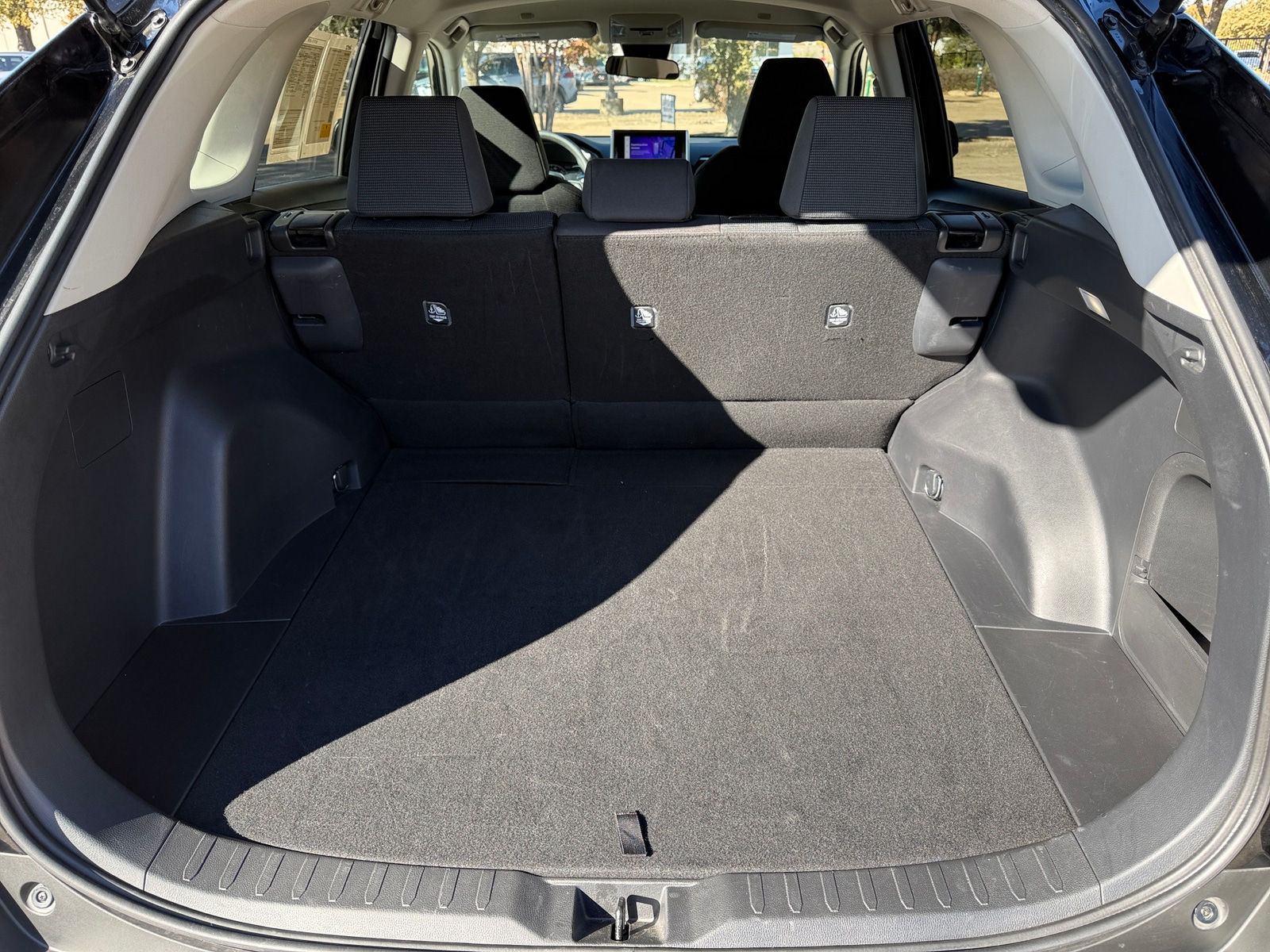 Thumbnail: 2025 Toyota RAV4 - 6