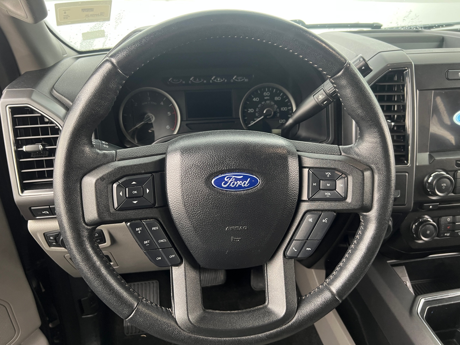 Thumbnail: 2018 Ford Econoline - 5