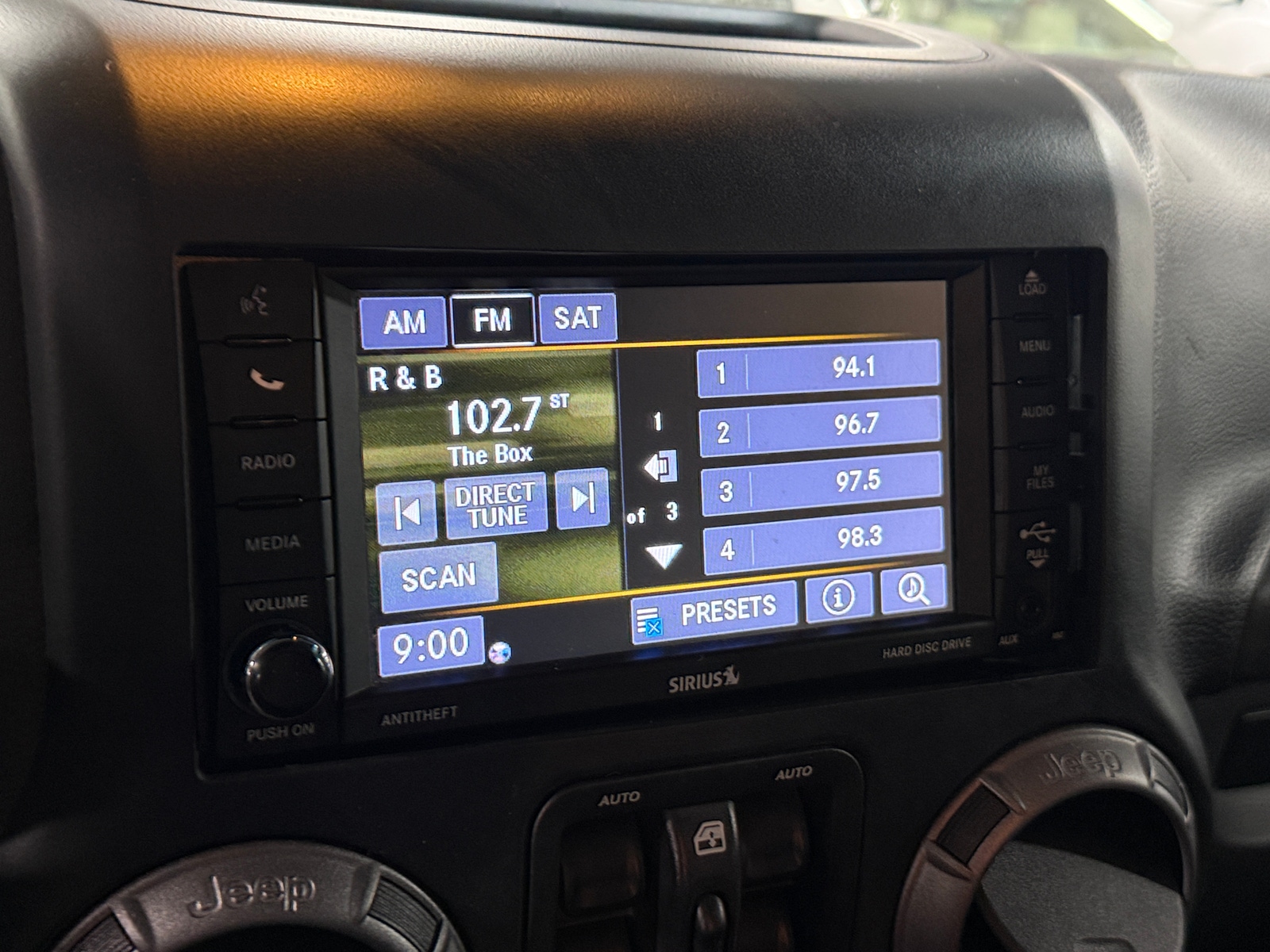 Thumbnail: 2018 Jeep Wrangler - 3