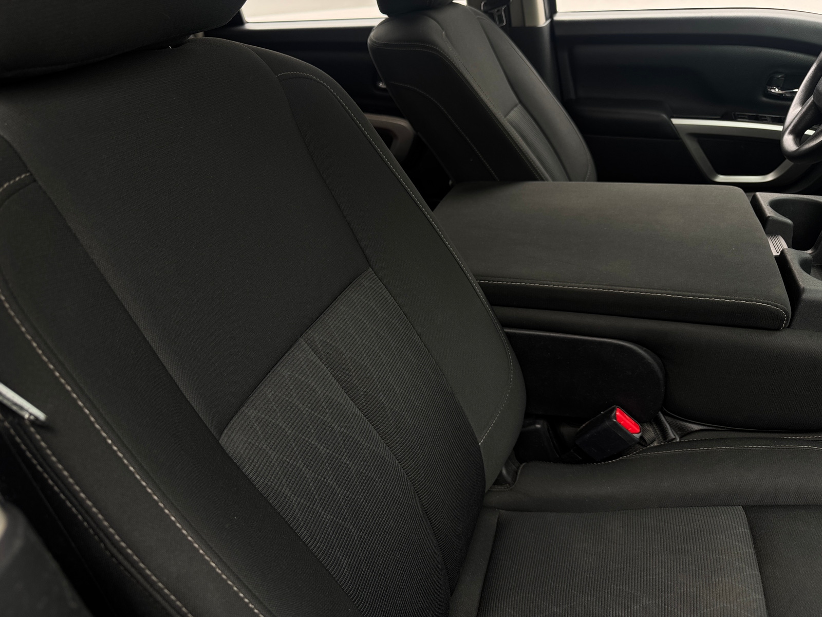 Thumbnail: 2017 Nissan Titan - 2