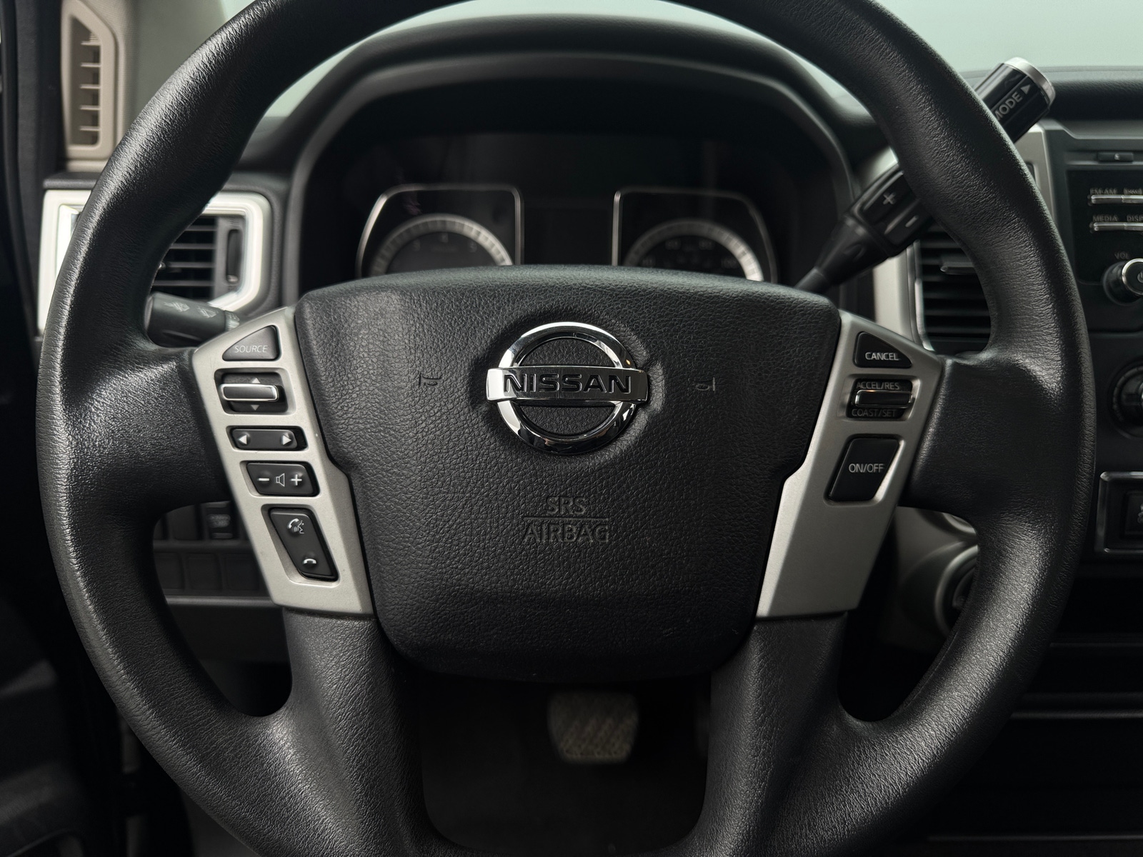 Thumbnail: 2017 Nissan Titan - 5