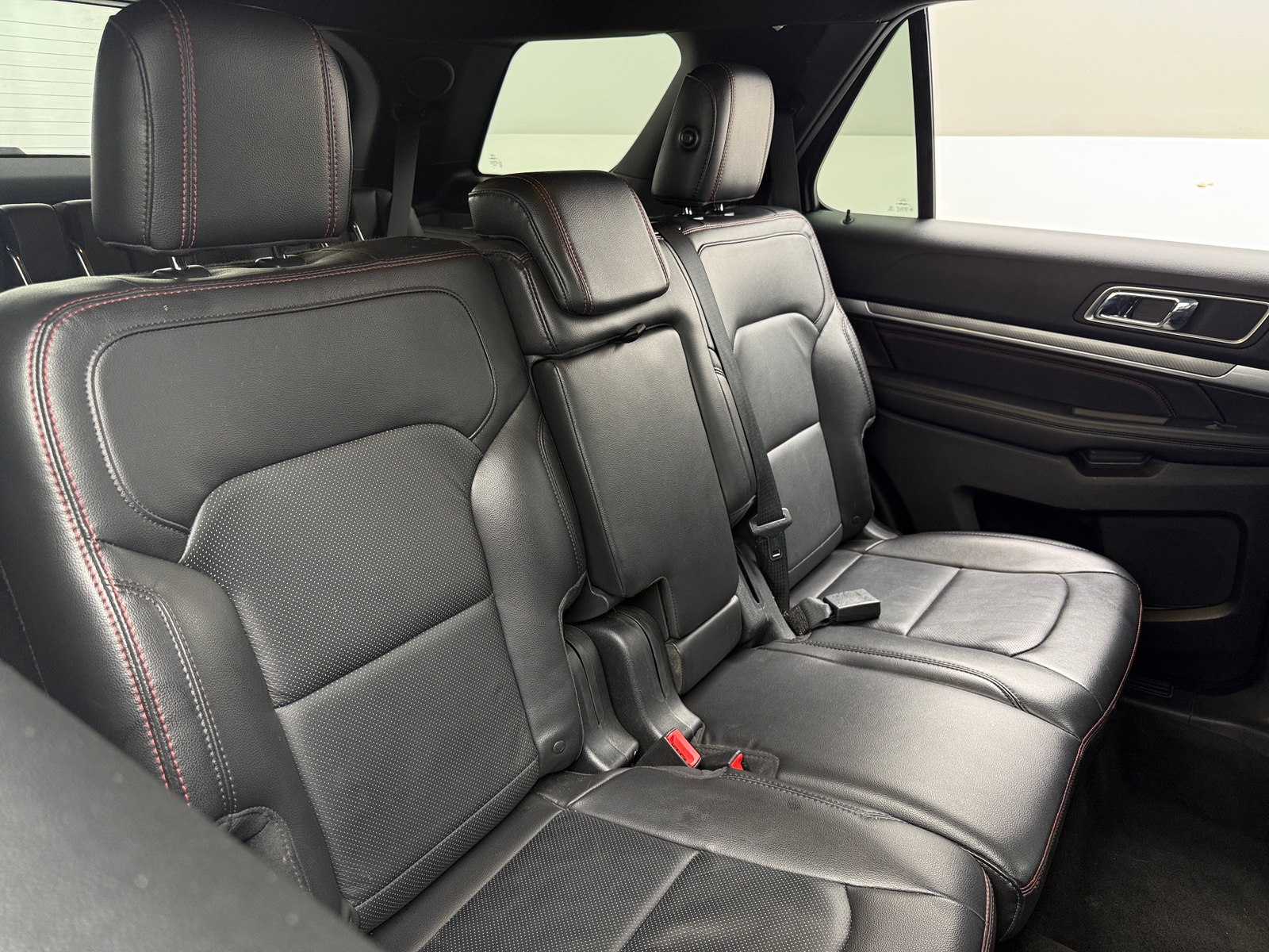 Thumbnail: 2017 Ford Explorer - 5