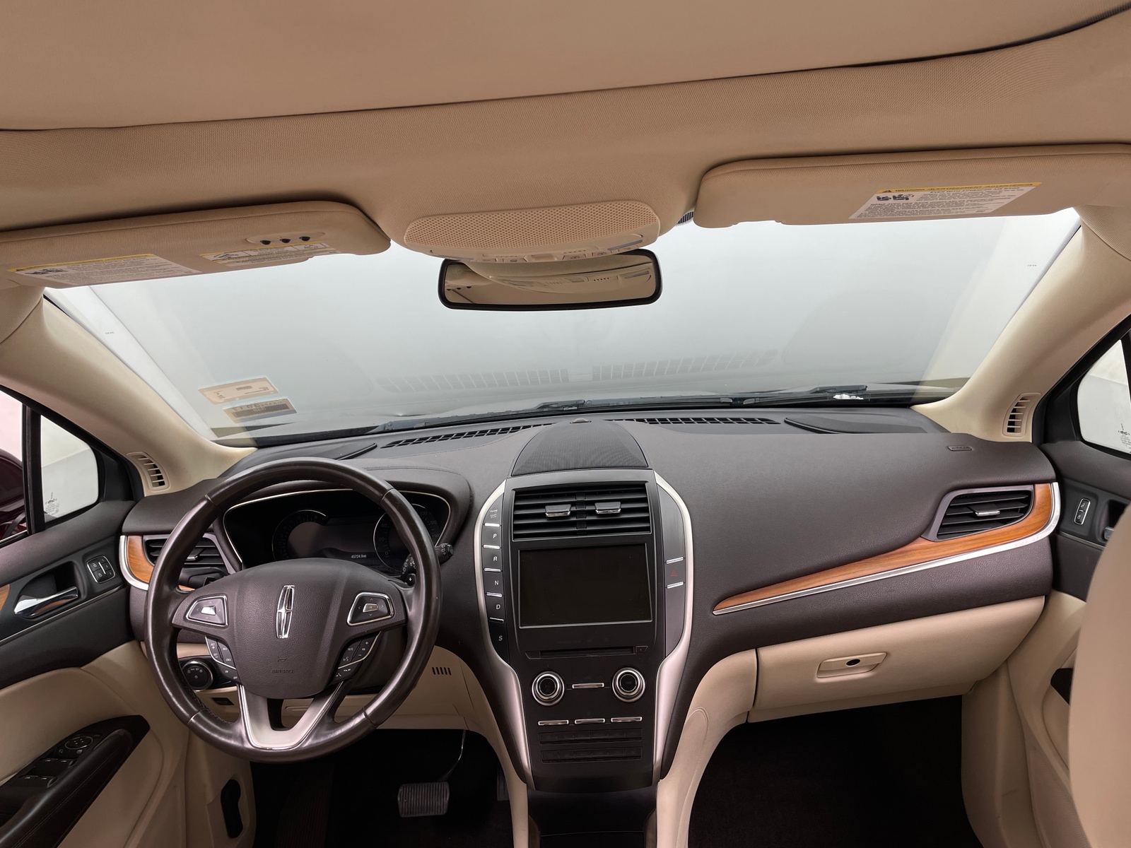 Thumbnail: 2016 Lincoln MKC - 2