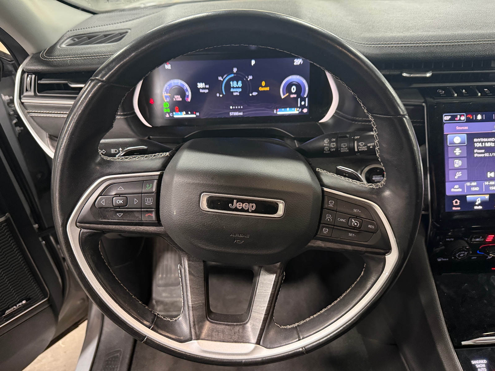 Thumbnail: 2021 Jeep Grand Cherokee L - 4