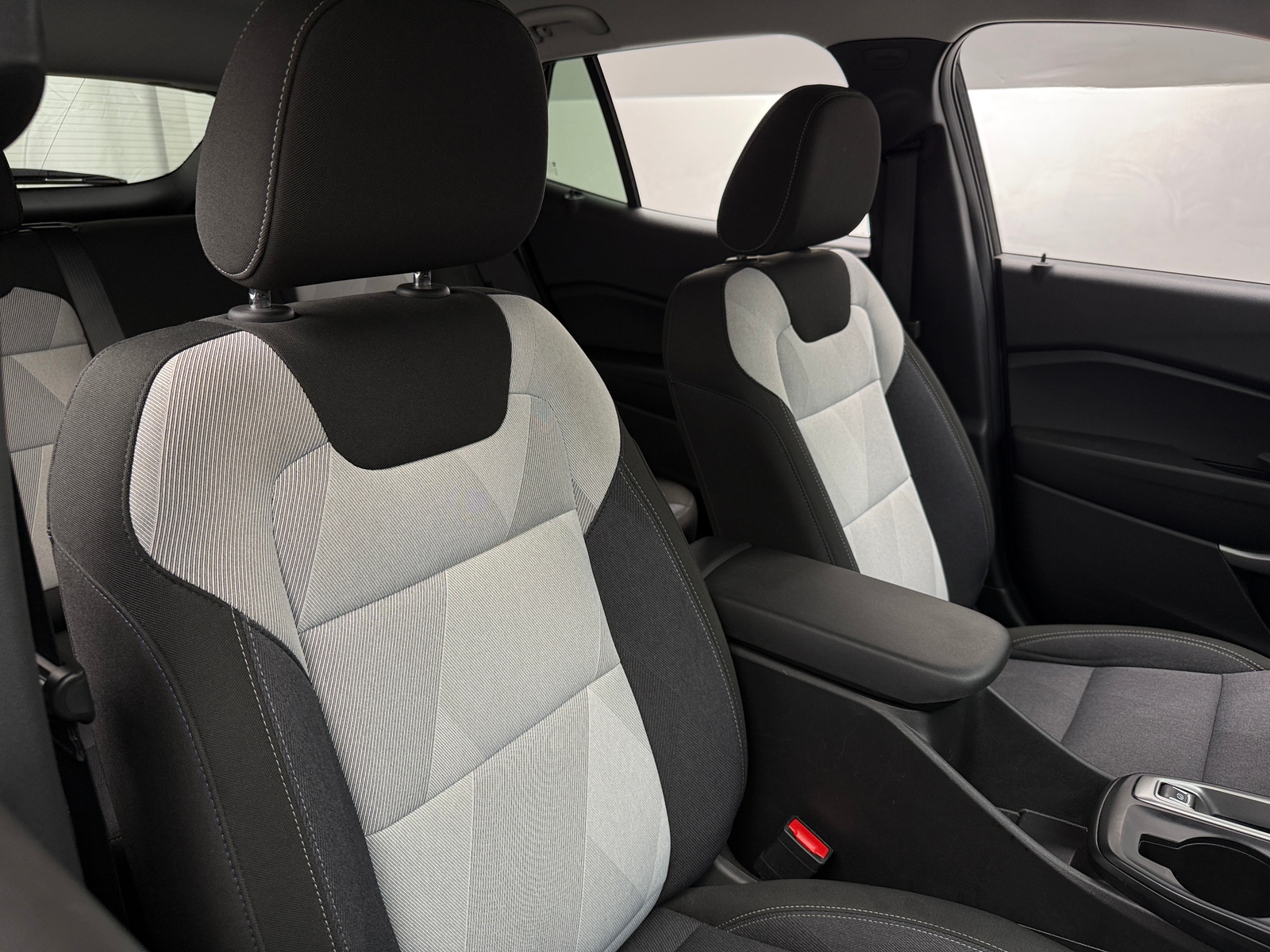 Thumbnail: 2025 Chevrolet Trax - 2