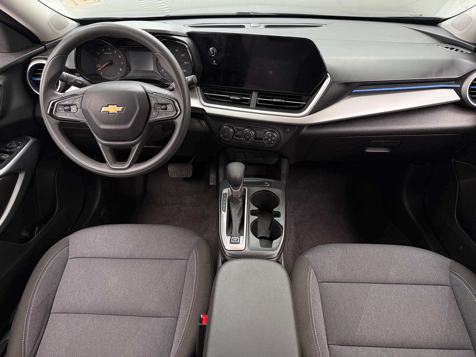 Thumbnail: 2025 Chevrolet Trax - 3