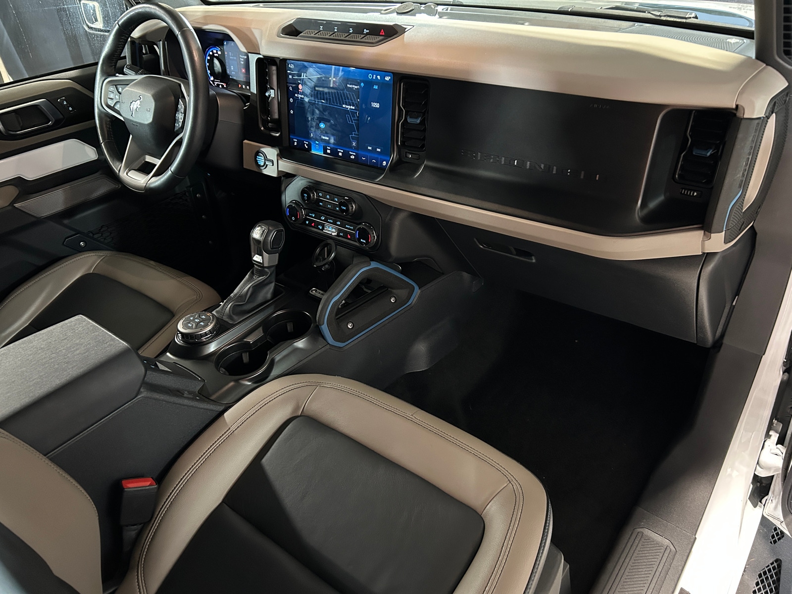 Thumbnail: 2023 Ford Bronco - 3