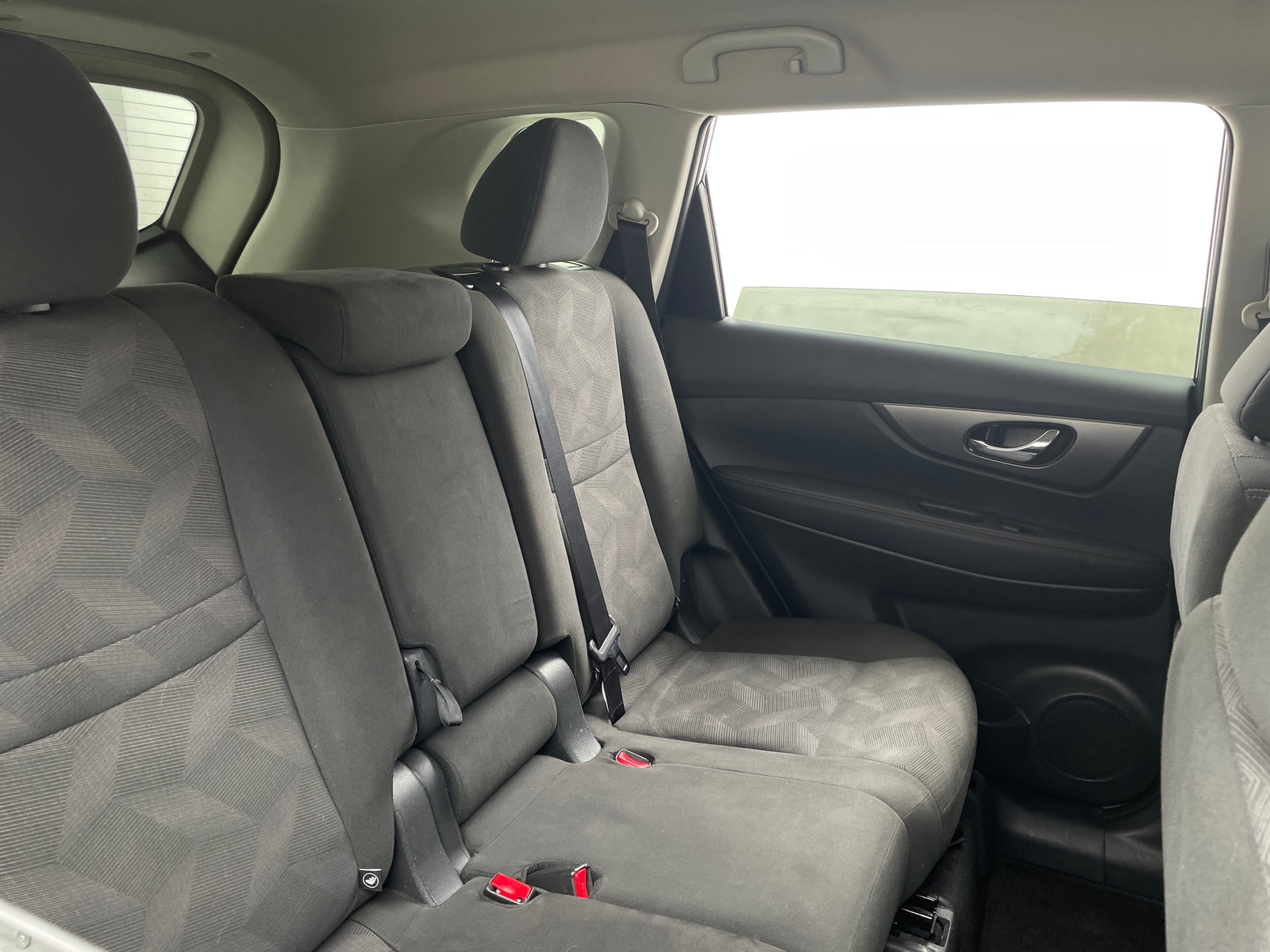 Thumbnail: 2016 Nissan Rogue - 6