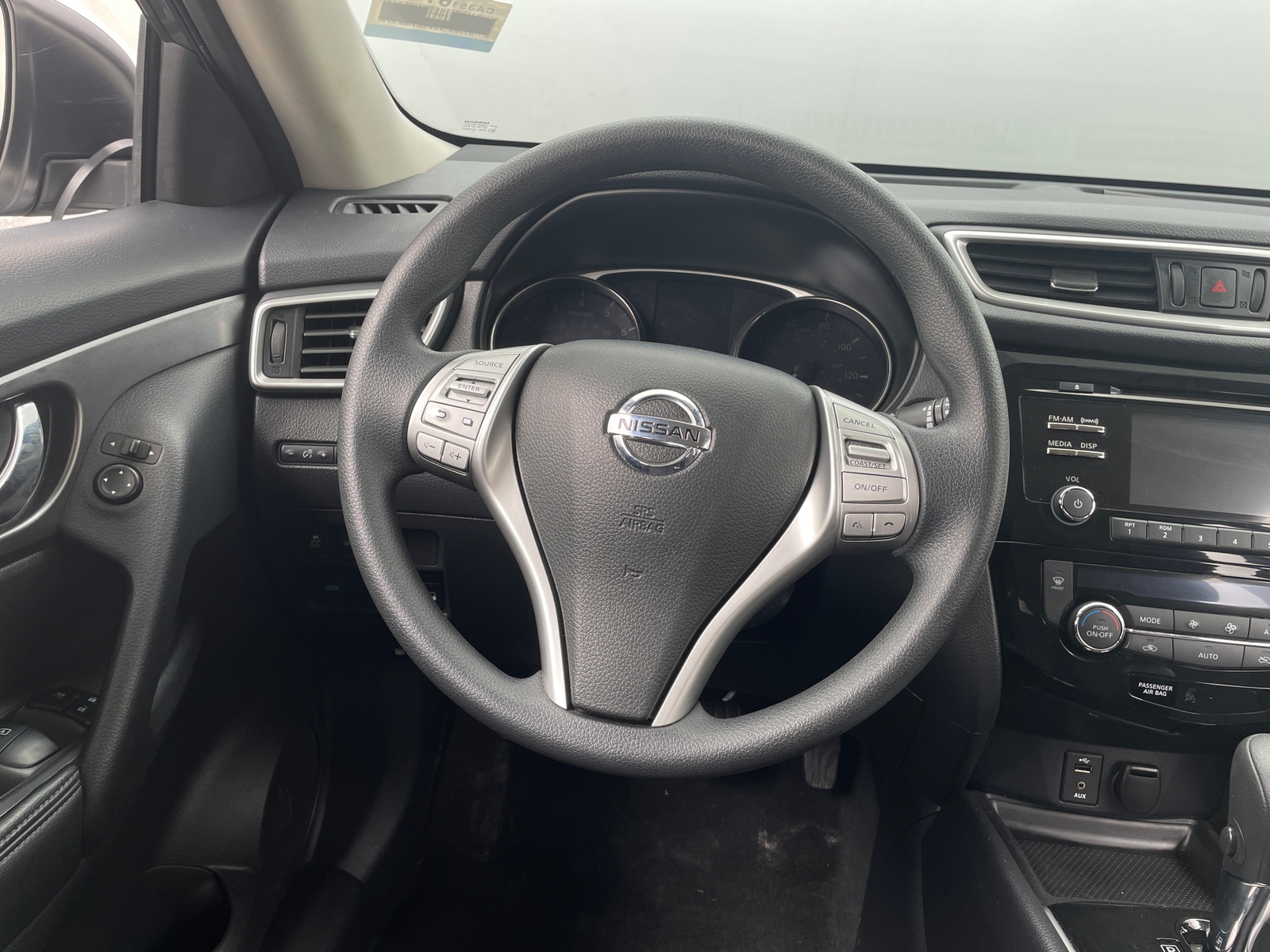 Thumbnail: 2016 Nissan Rogue - 5