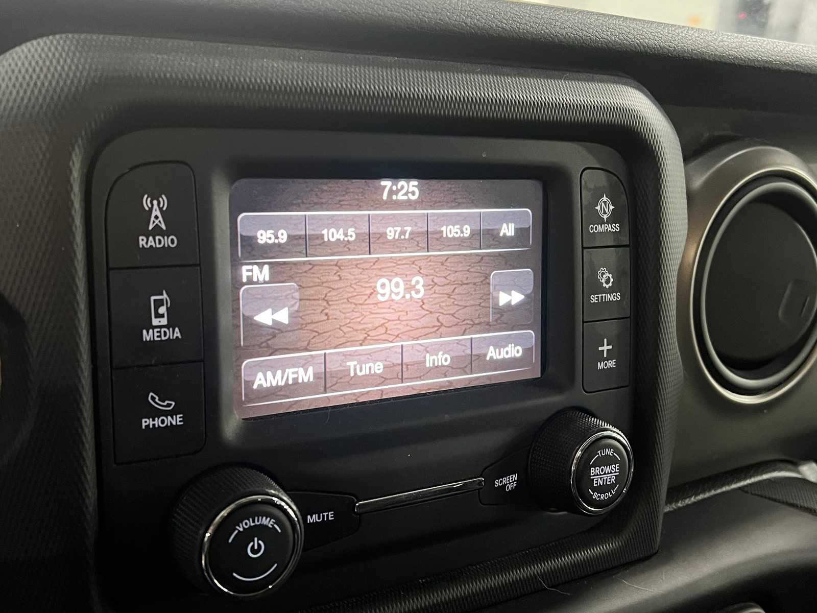 Thumbnail: 2020 Jeep Wrangler - 4