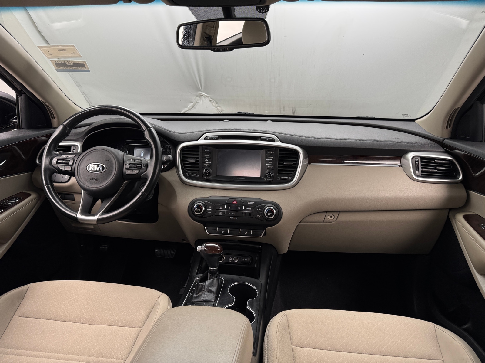 Thumbnail: 2018 Kia Sorento - 3