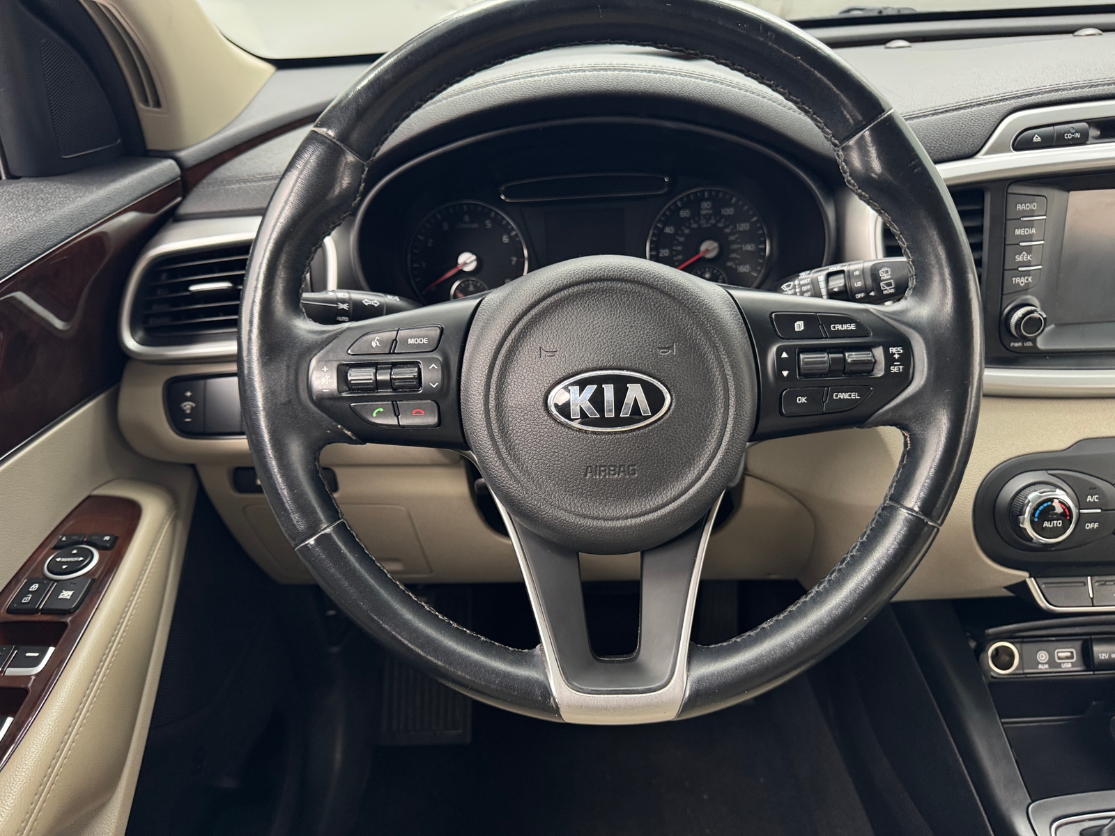 Thumbnail: 2018 Kia Sorento - 5