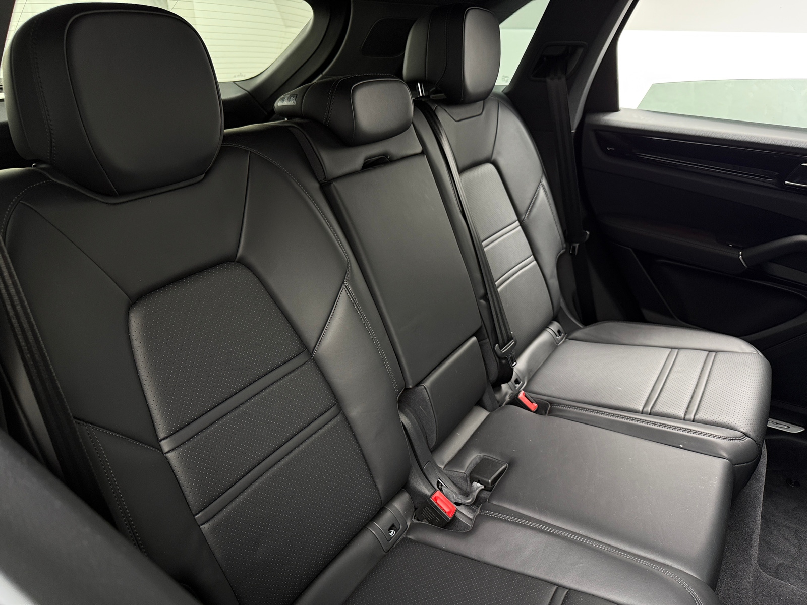 Thumbnail: 2021 Porsche Cayenne - 5