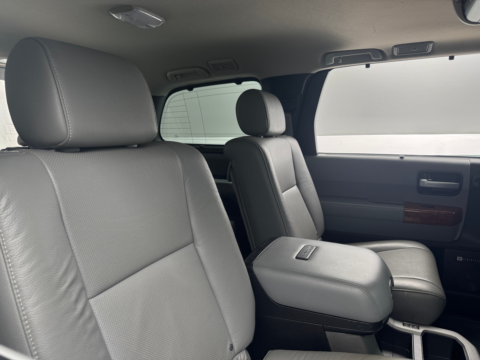 Thumbnail: 2020 Toyota Sequoia - 5