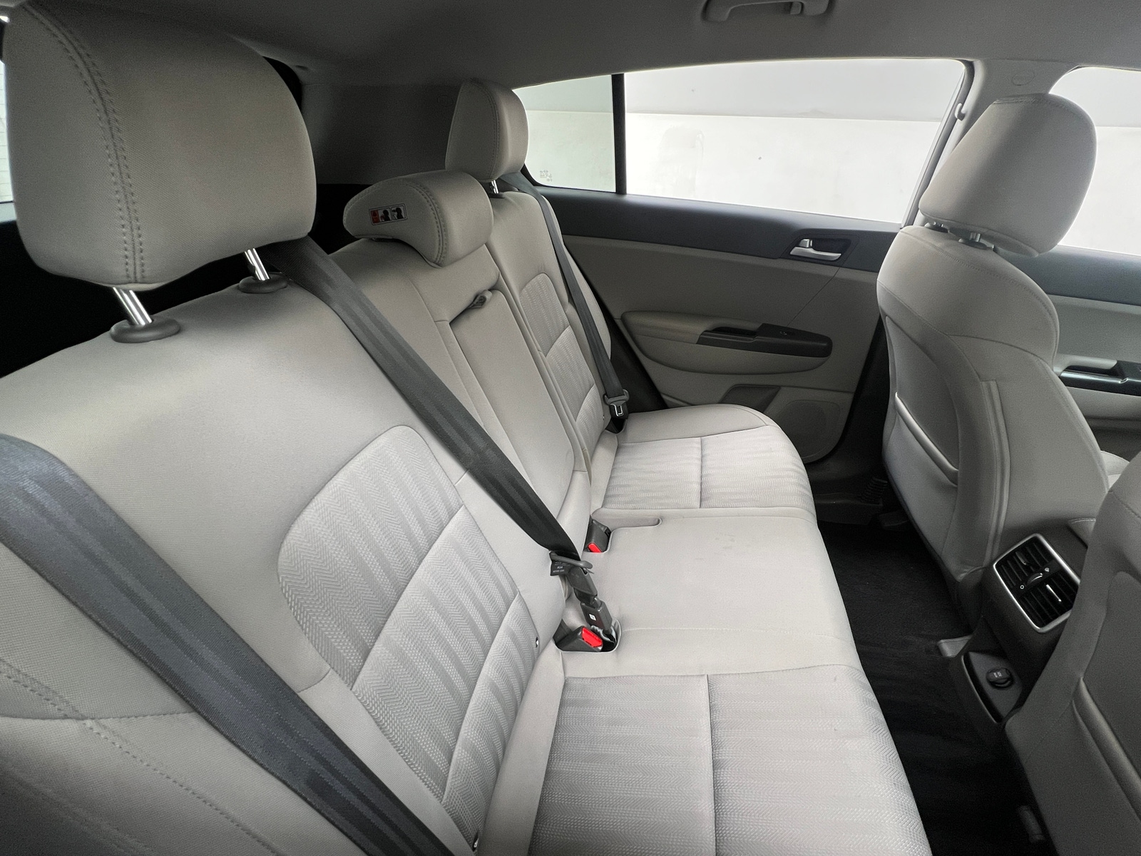 Thumbnail: 2017 Kia Sportage - 6