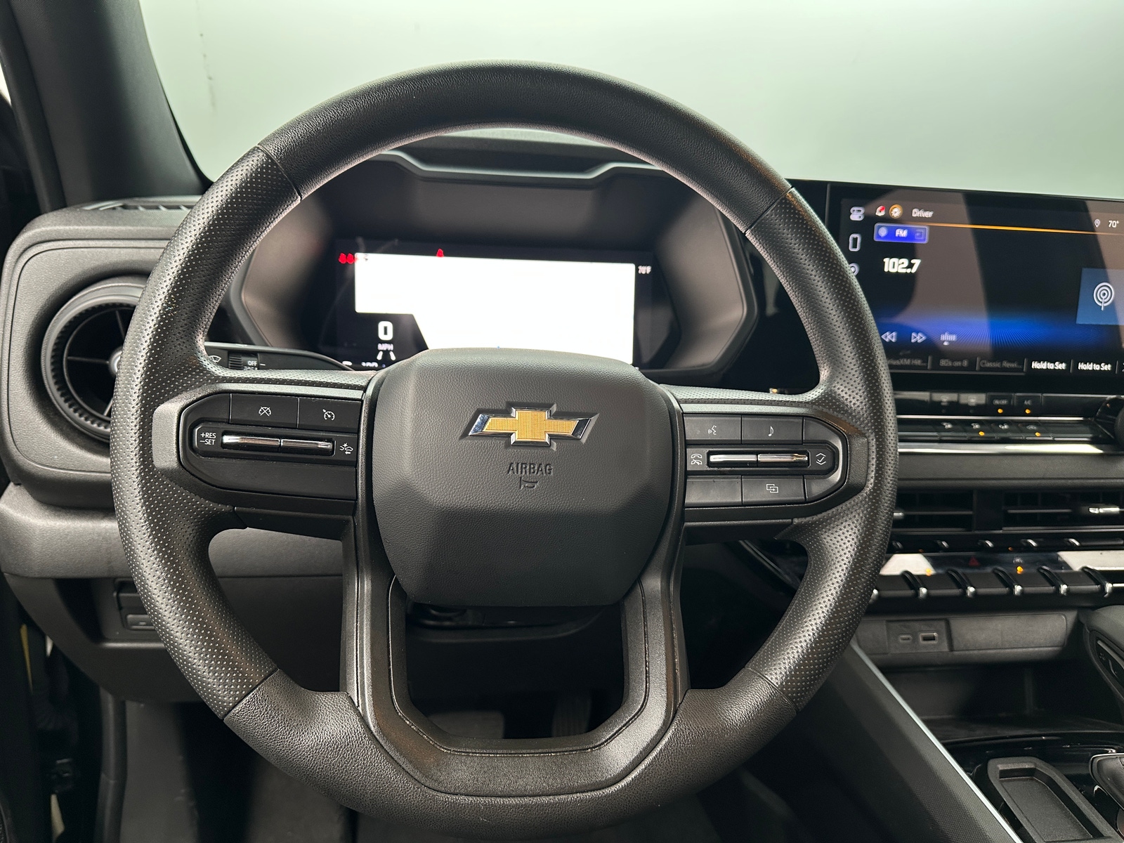 Thumbnail: 2024 Chevrolet Colorado - 5