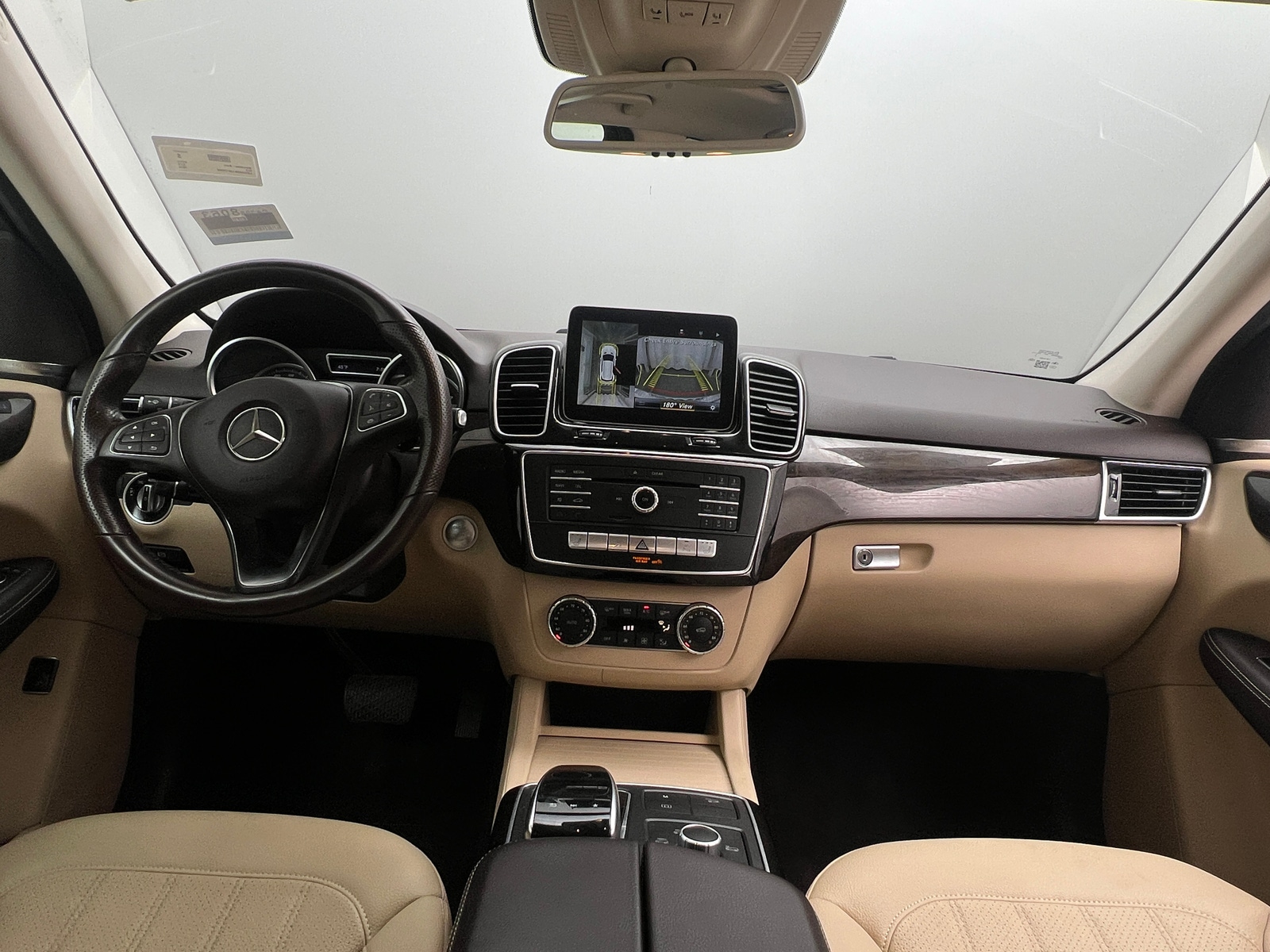 Thumbnail: 2018 Mercedes-Benz GLE - 2