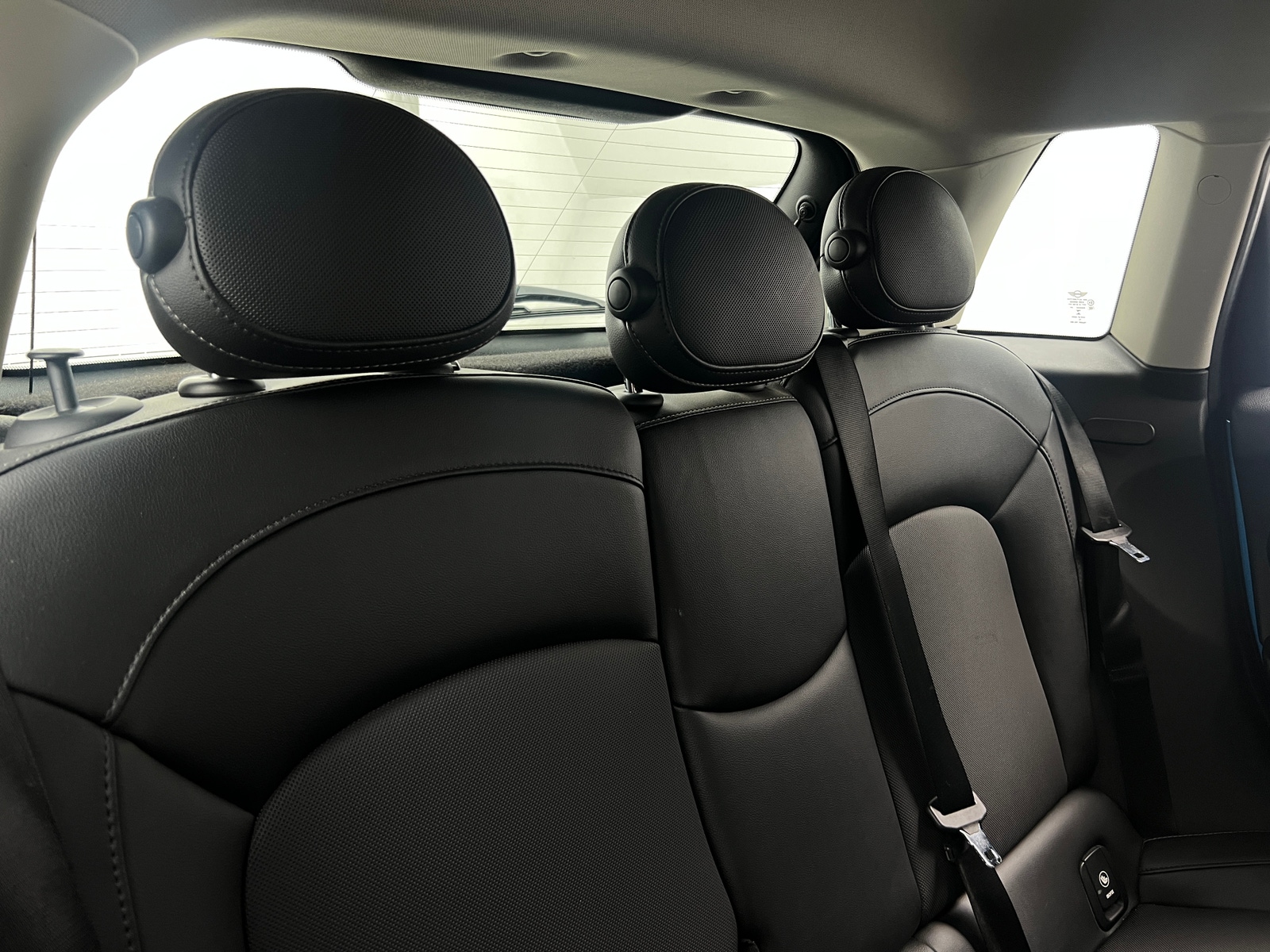 Thumbnail: 2016 MINI Cooper Hardtop - 5