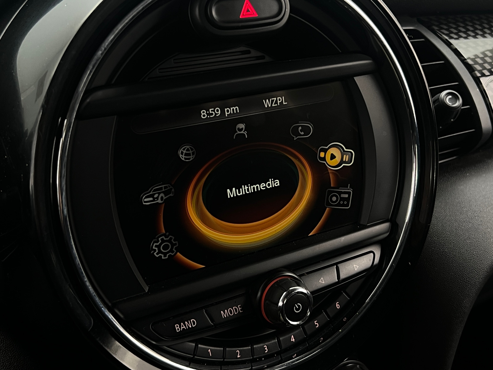 Thumbnail: 2016 MINI Cooper Hardtop - 3