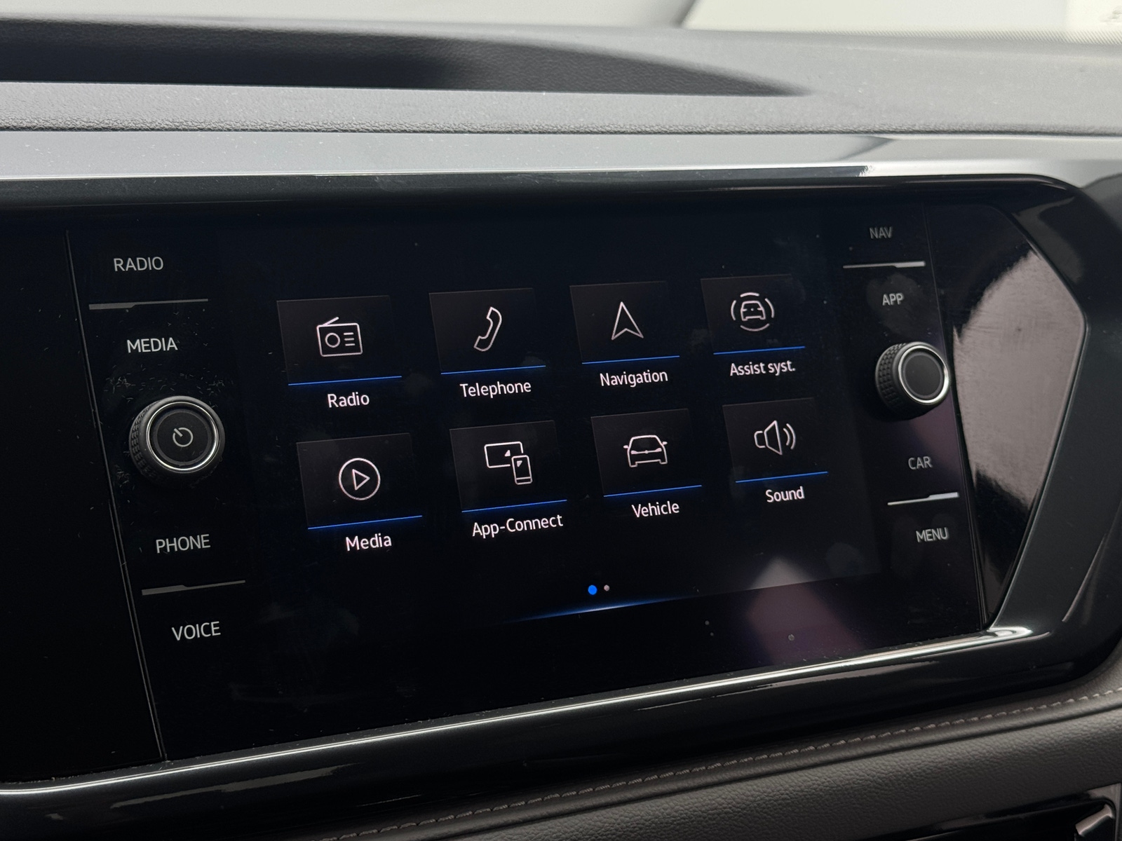 Thumbnail: 2022 Volkswagen Taos - 3