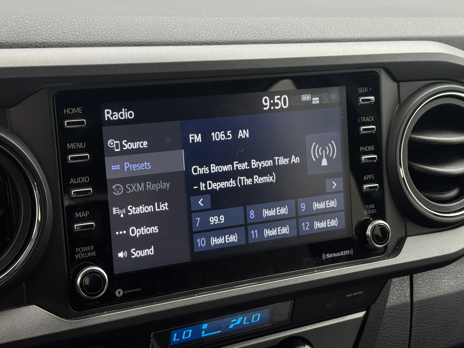 Thumbnail: 2021 Toyota Tacoma - 4