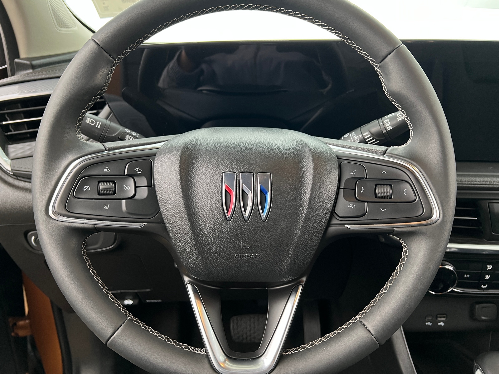 Thumbnail: 2024 Buick Encore GX - 4