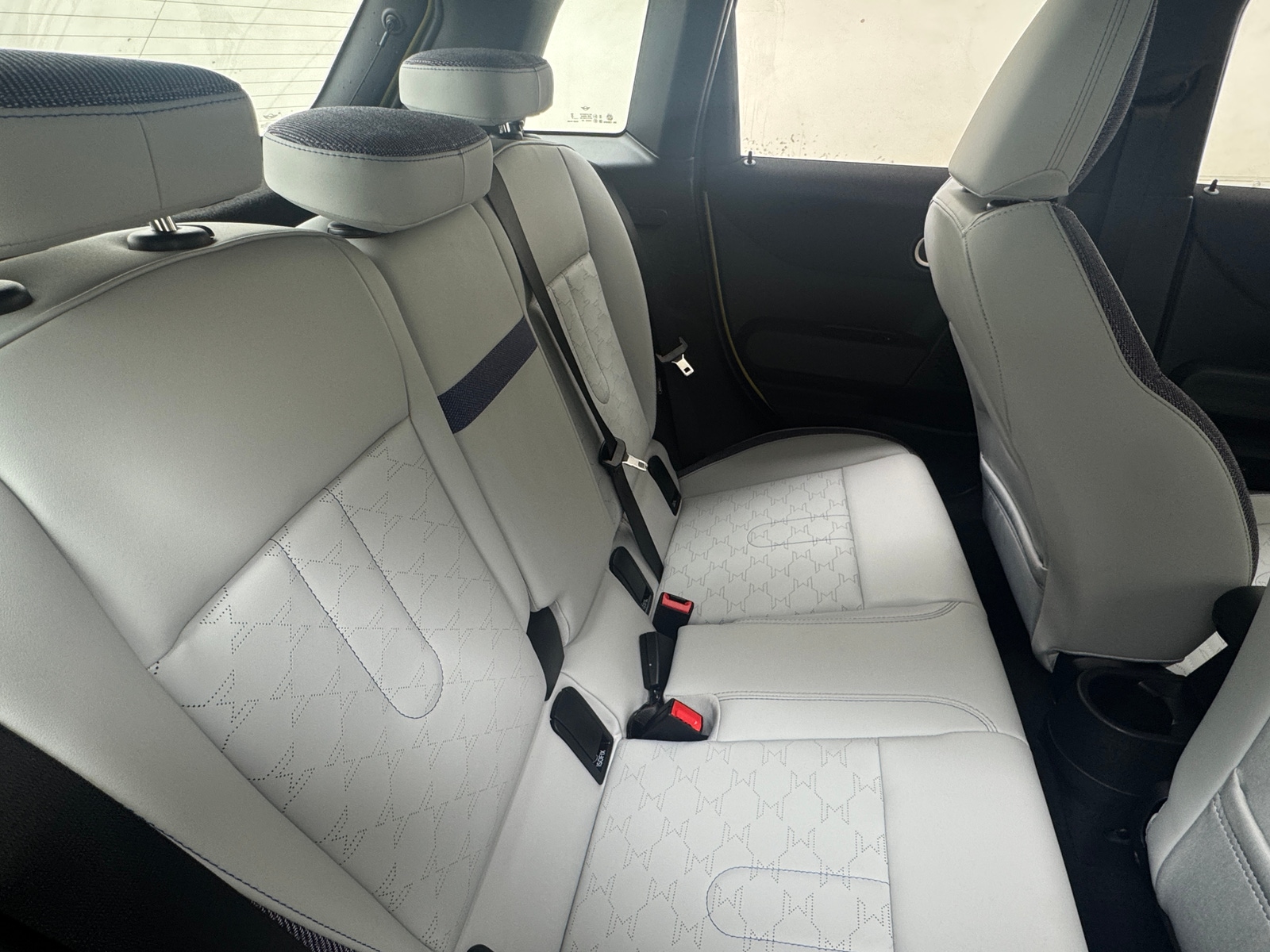 Thumbnail: 2025 MINI Cooper Hardtop - 6