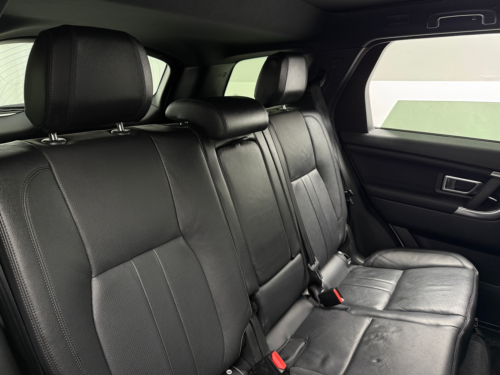 Thumbnail: 2019 Land Rover Discovery Sport - 5