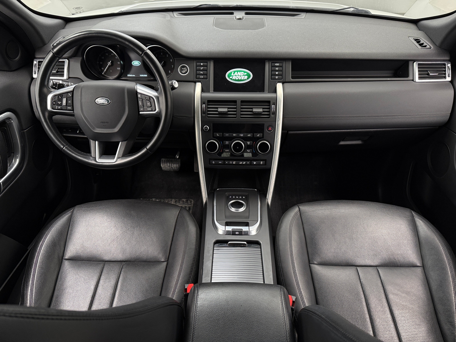 Thumbnail: 2019 Land Rover Discovery Sport - 2