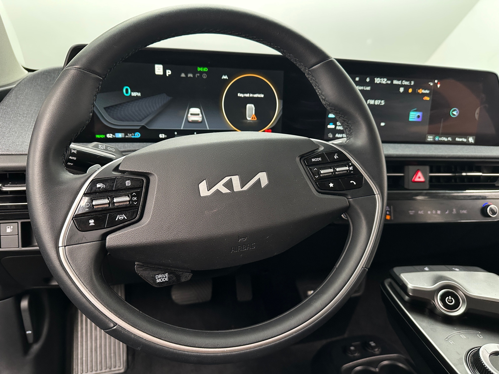 Thumbnail: 2022 Kia EV6 - 5