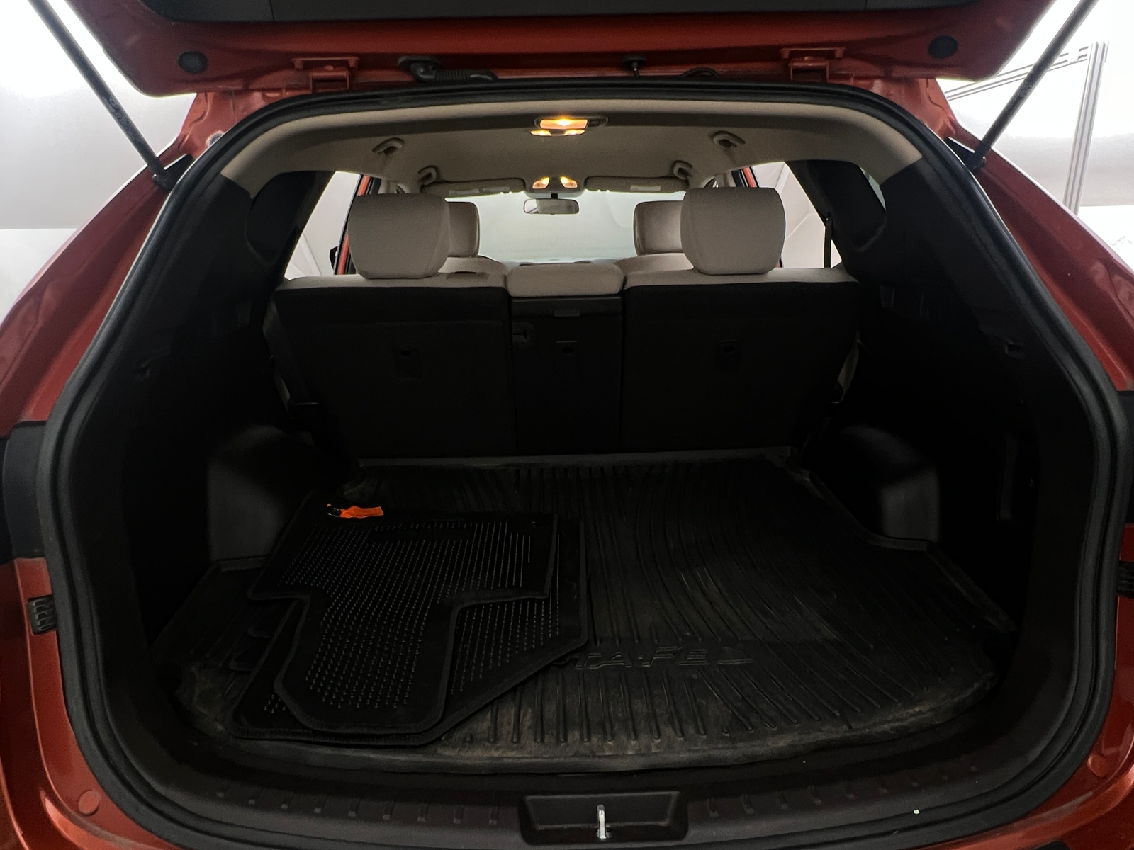 Thumbnail: 2017 Hyundai Santa Fe - 7