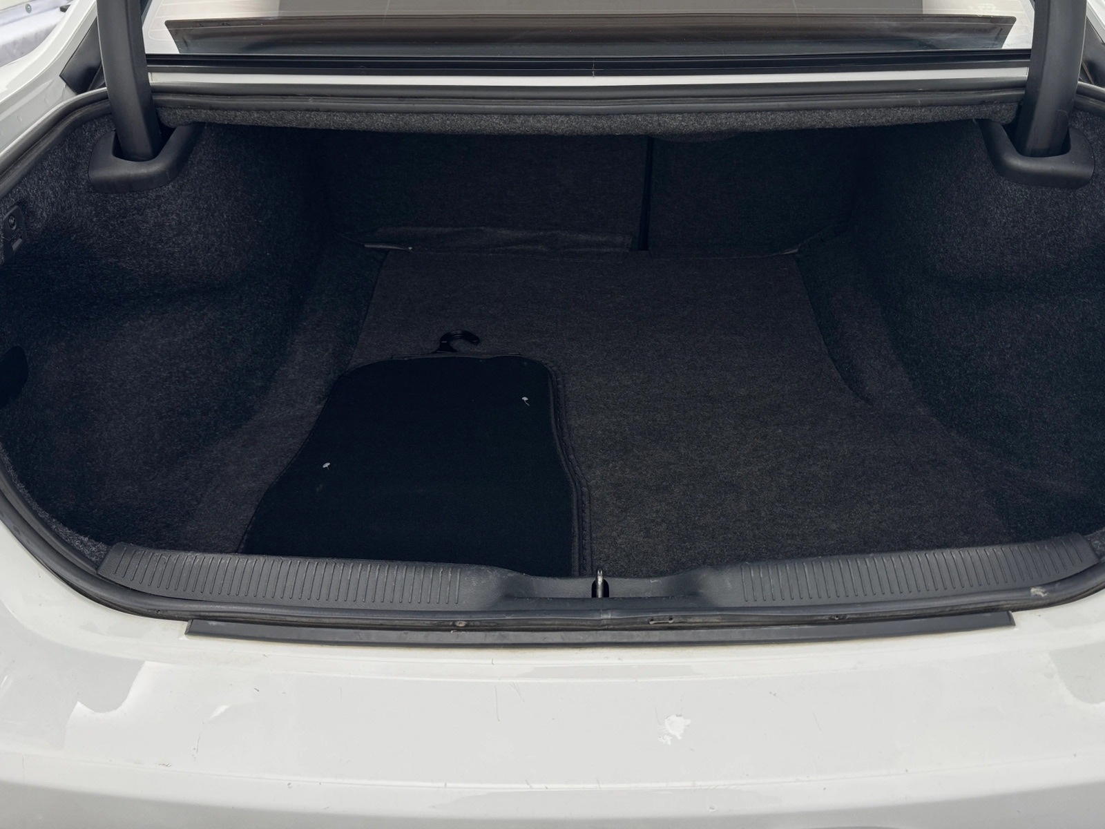 Thumbnail: 2018 Dodge Charger - 7