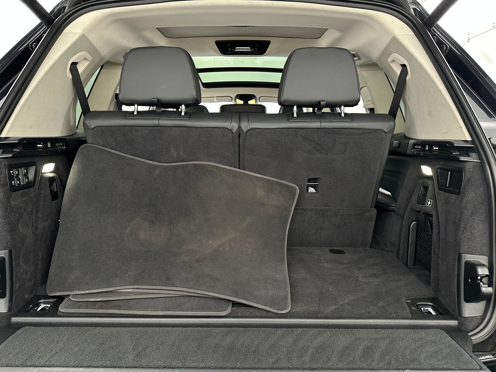 Thumbnail: 2024 BMW X7 - 2