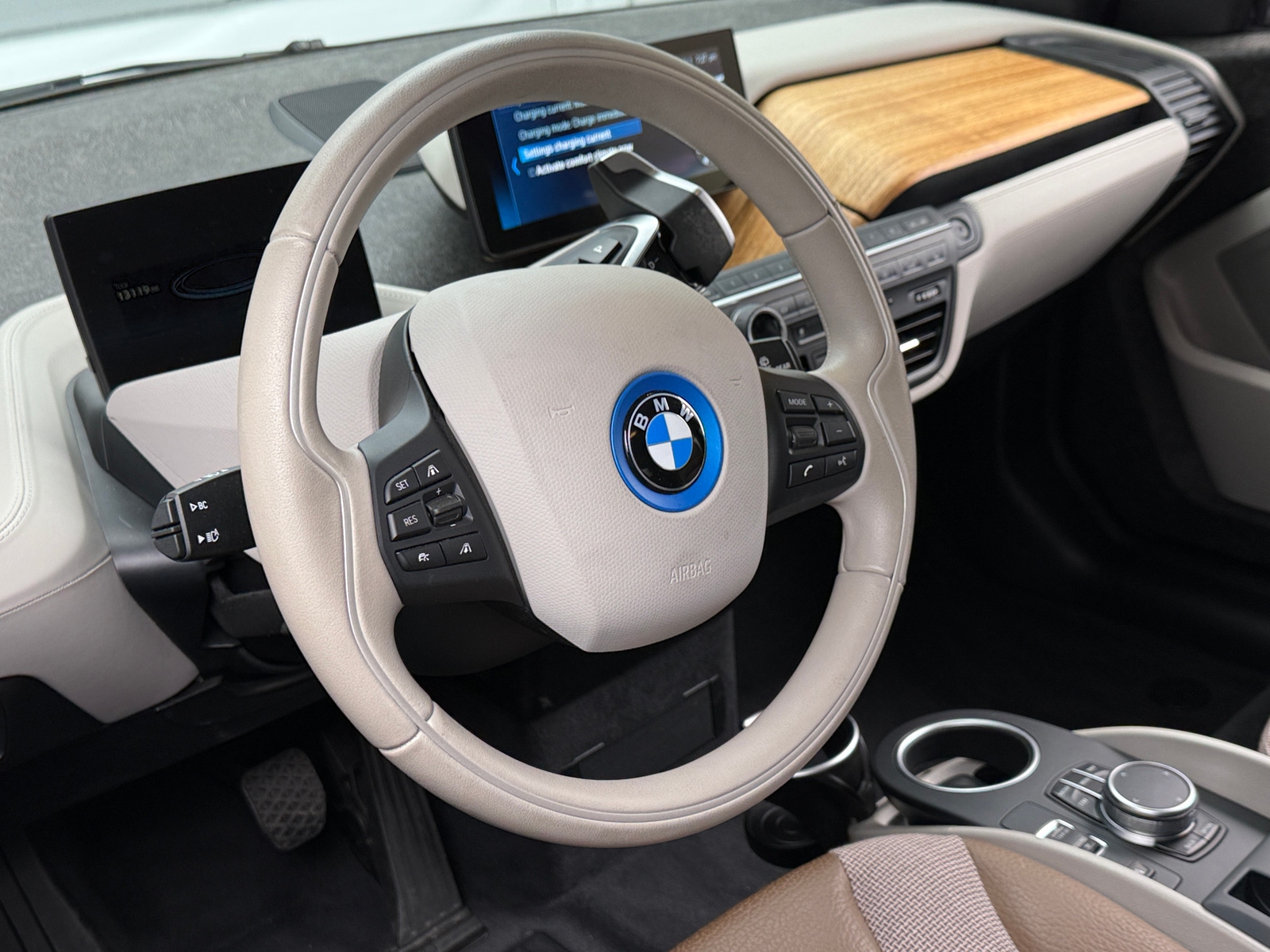 Thumbnail: 2021 BMW i3 - 5