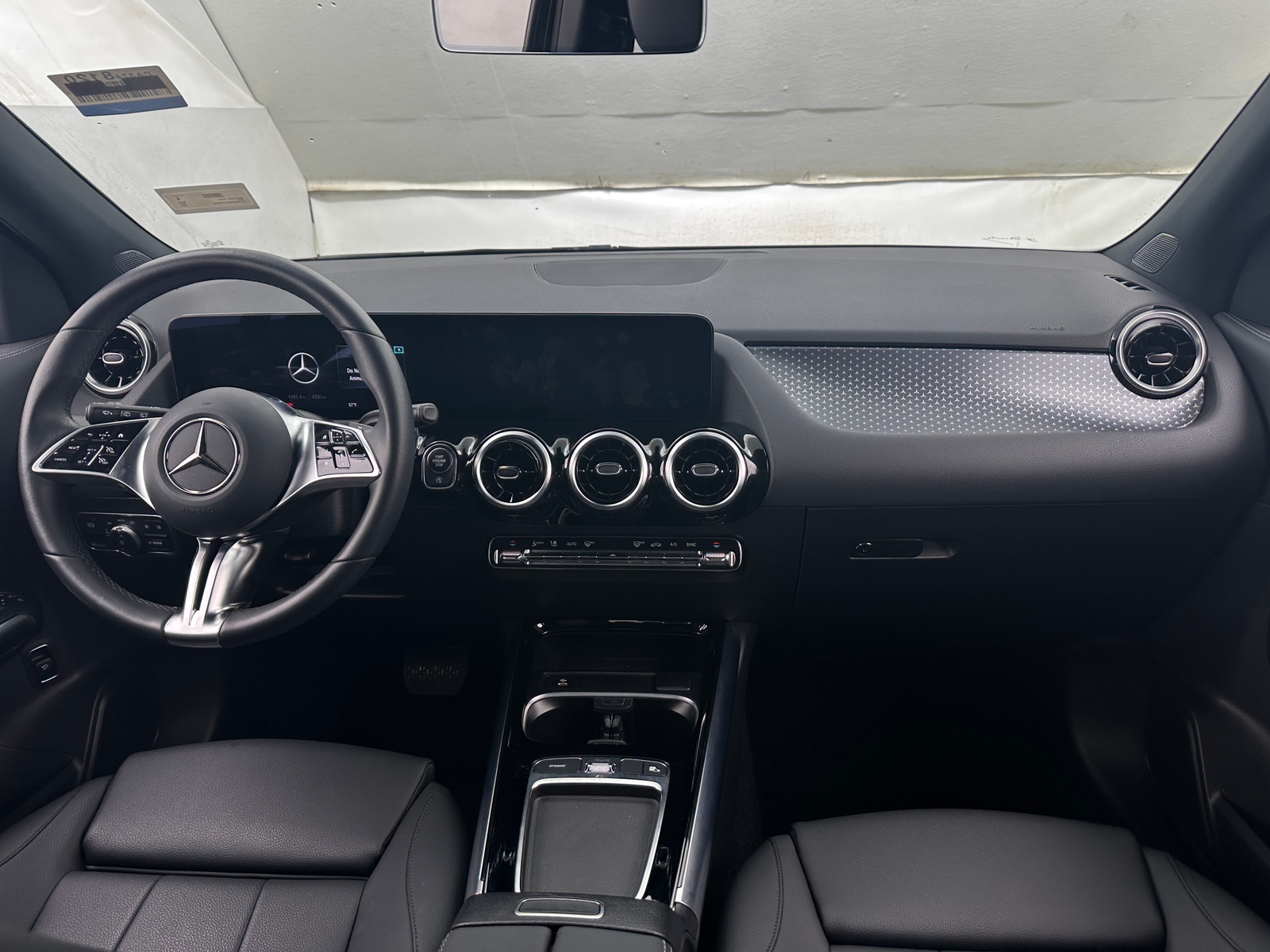 Thumbnail: 2025 Mercedes-Benz GLA - 2