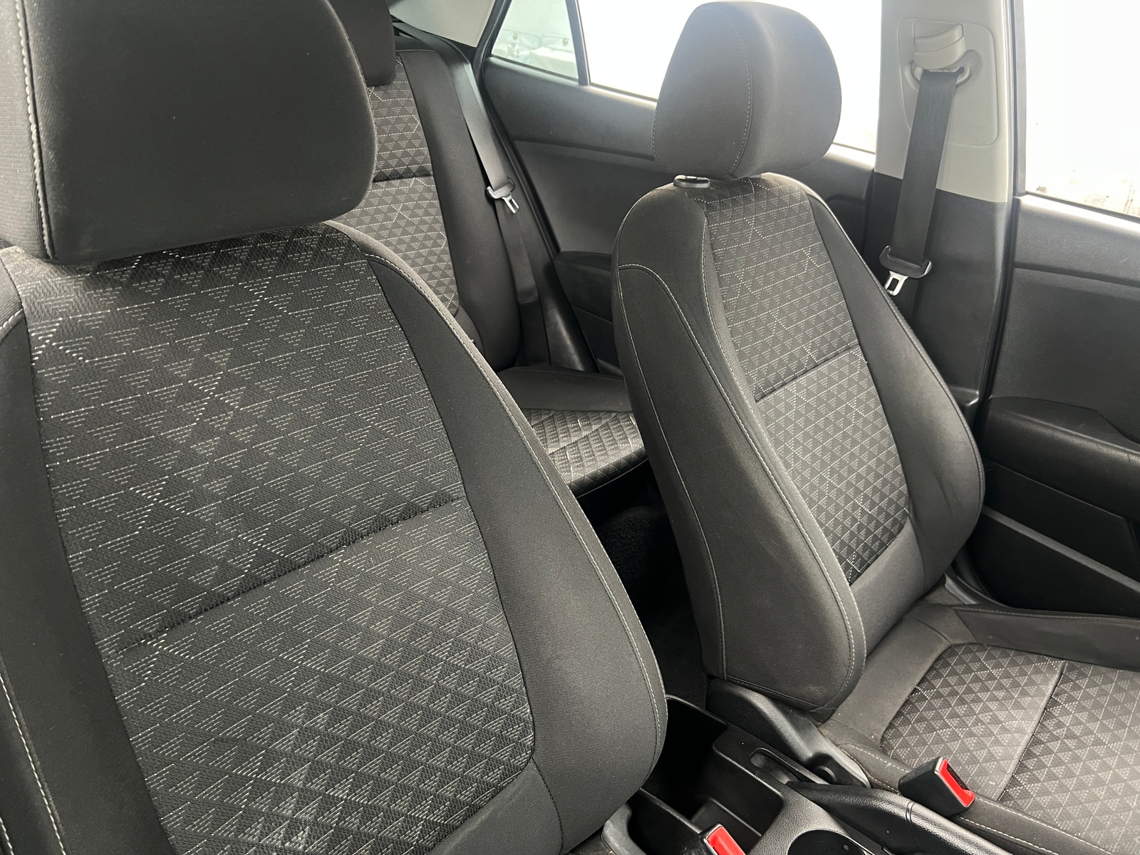 Thumbnail: 2020 Kia Rio - 2