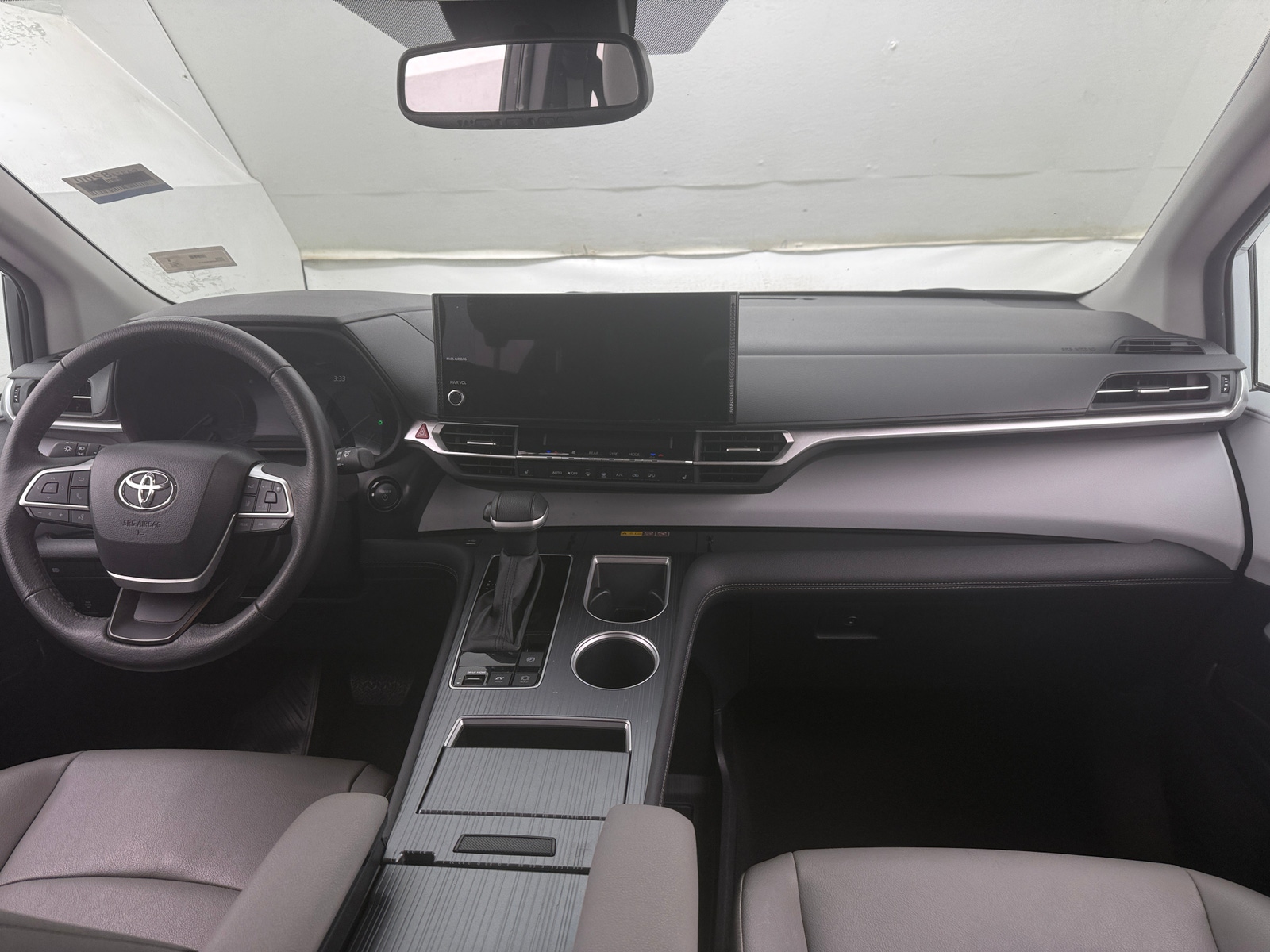 Thumbnail: 2025 Toyota Sienna - 2