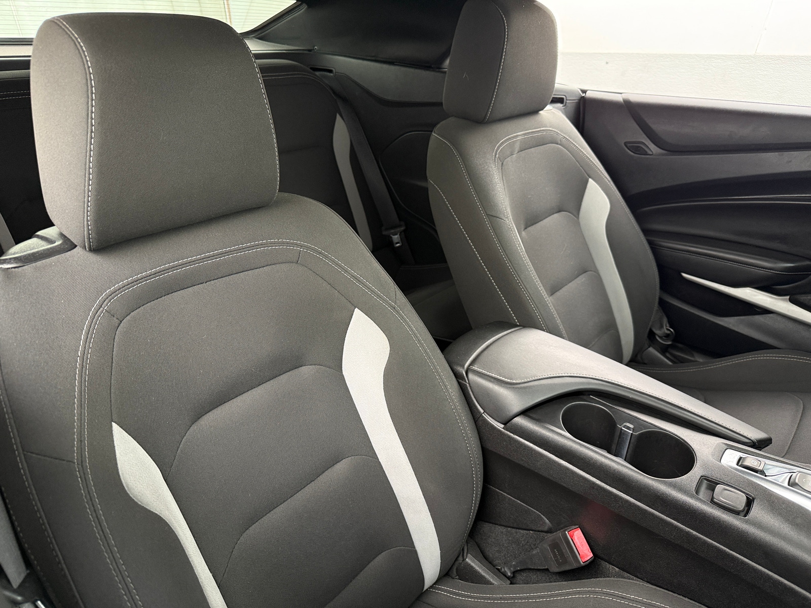 Thumbnail: 2019 Chevrolet Camaro - 2