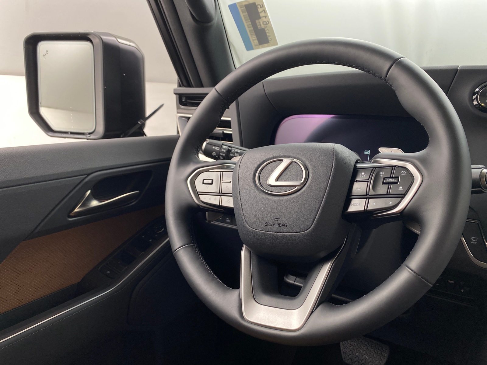 Thumbnail: 2024 Lexus GX - 4
