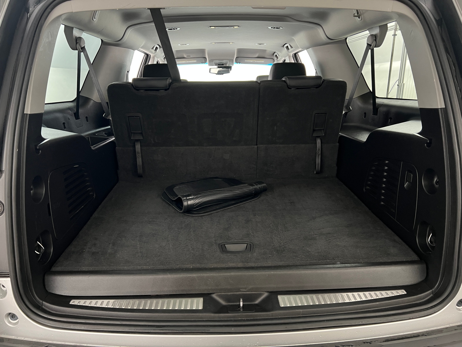 Thumbnail: 2019 Chevrolet Suburban - 6