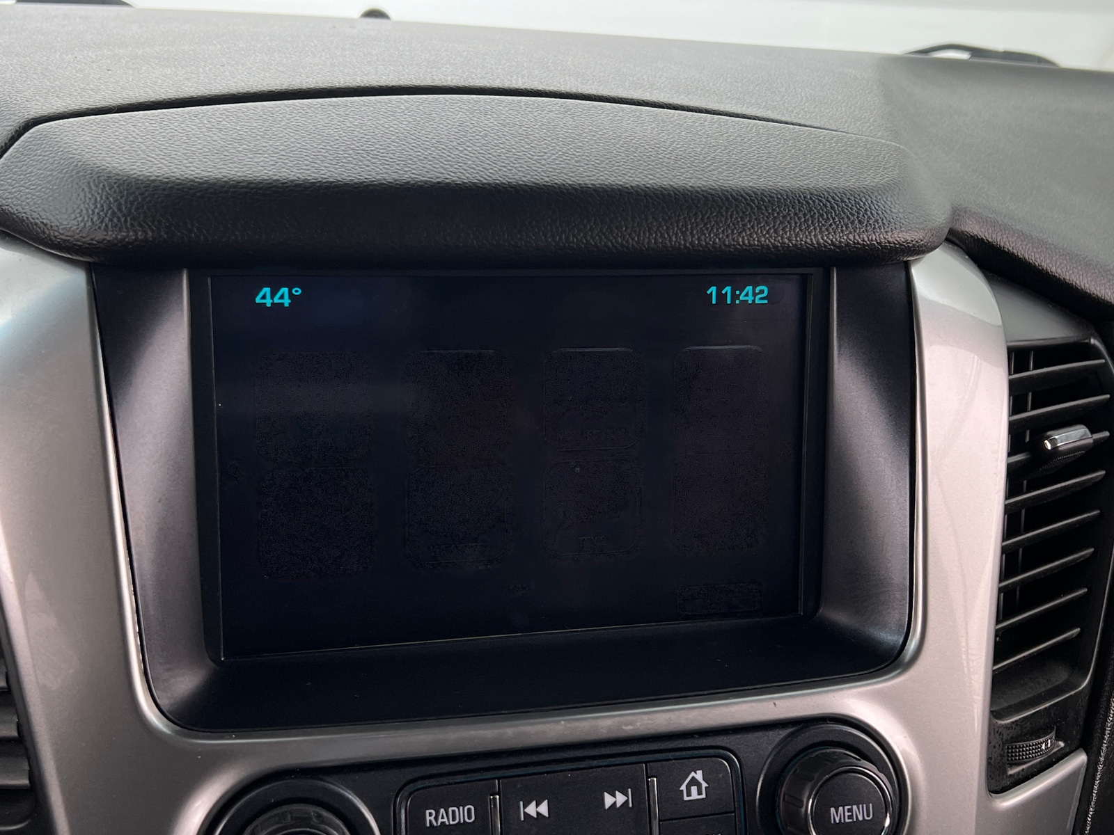 Thumbnail: 2019 Chevrolet Suburban - 3