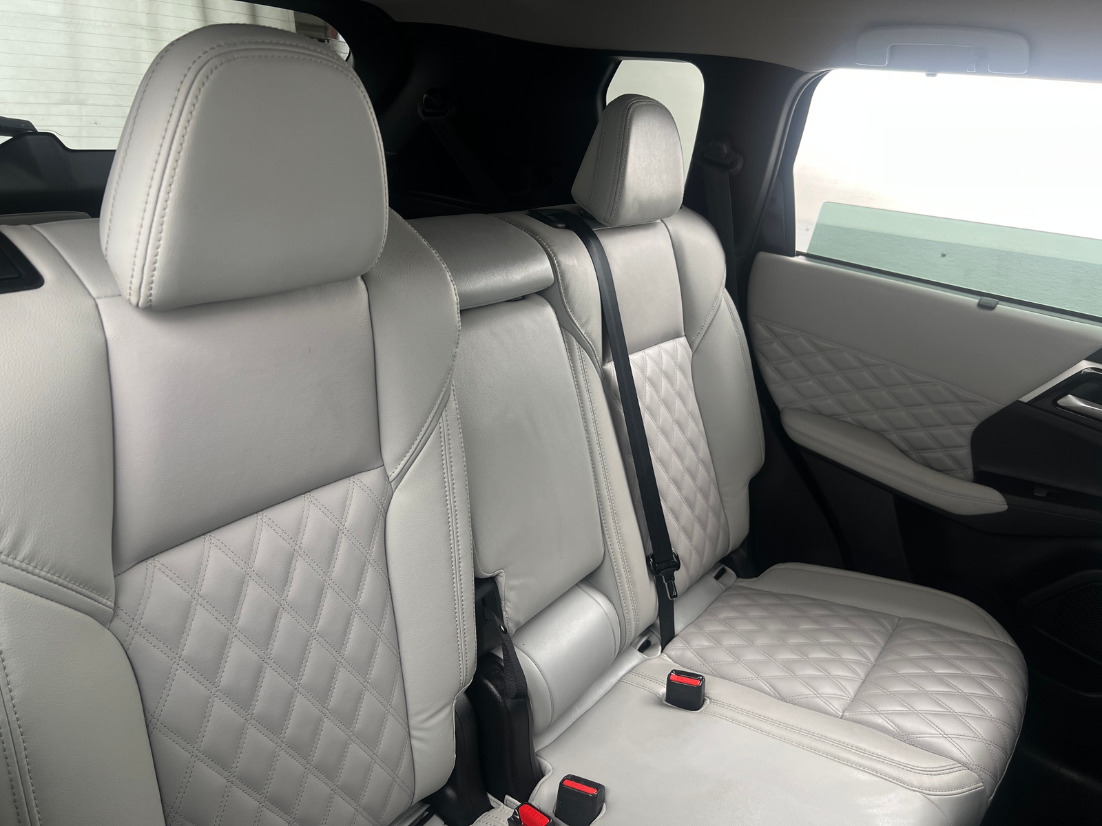 Thumbnail: 2023 Mitsubishi Outlander - 5