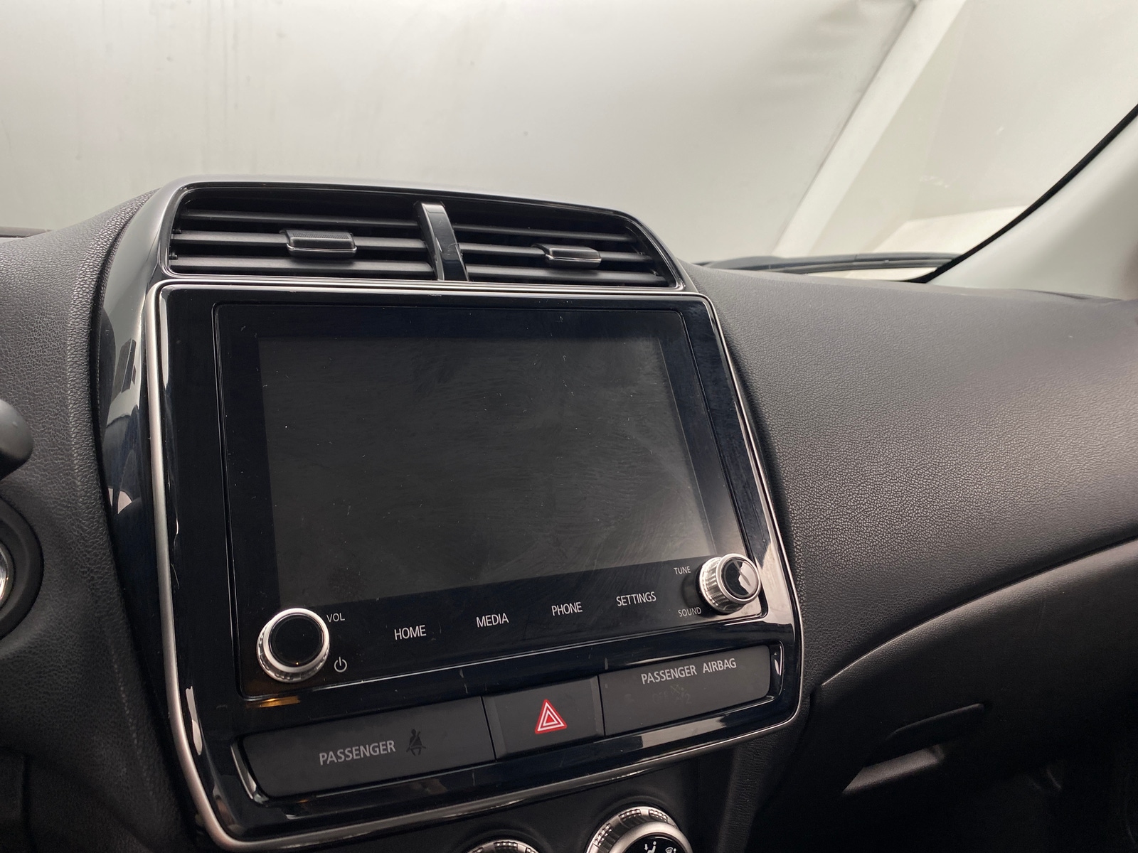 Thumbnail: 2023 Mitsubishi Outlander Sport - 3