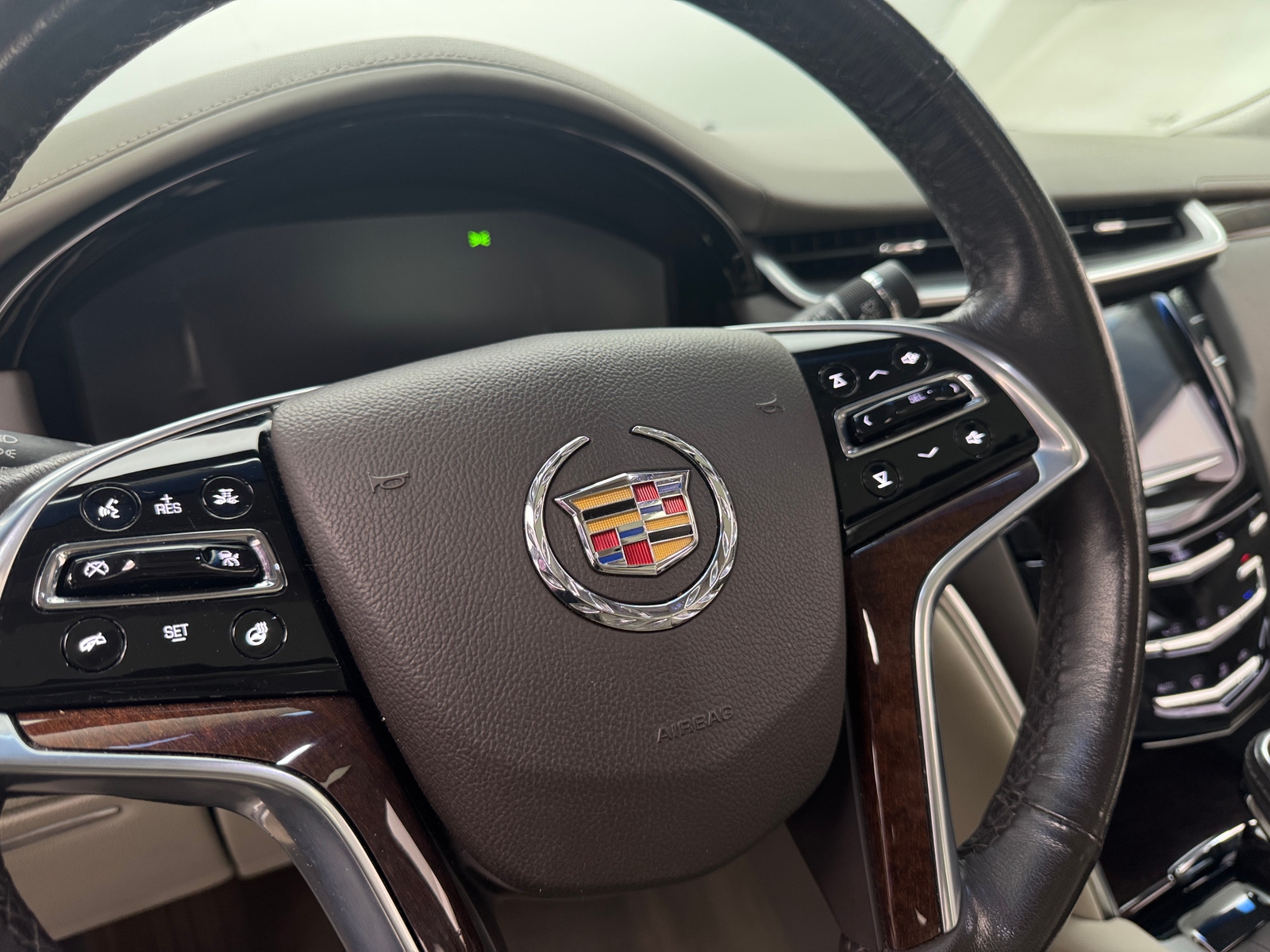 Thumbnail: 2013 Cadillac XTS - 4