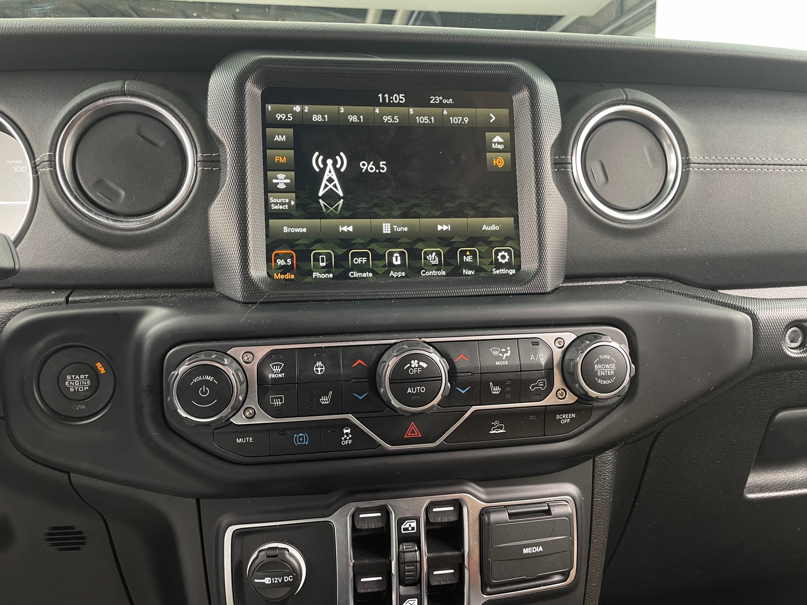 Thumbnail: 2023 Jeep Wrangler - 4